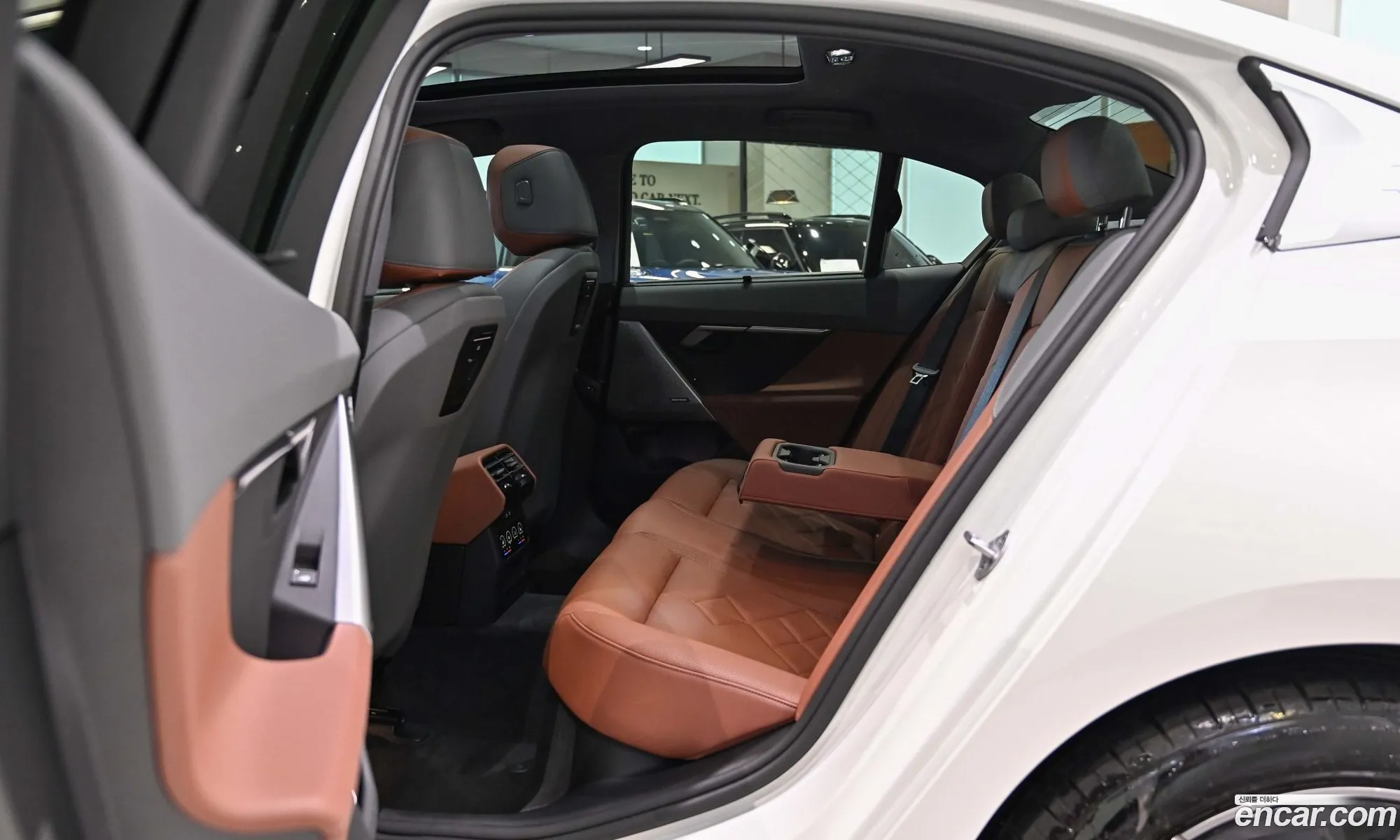 BMW 5 Series 2025 — 15