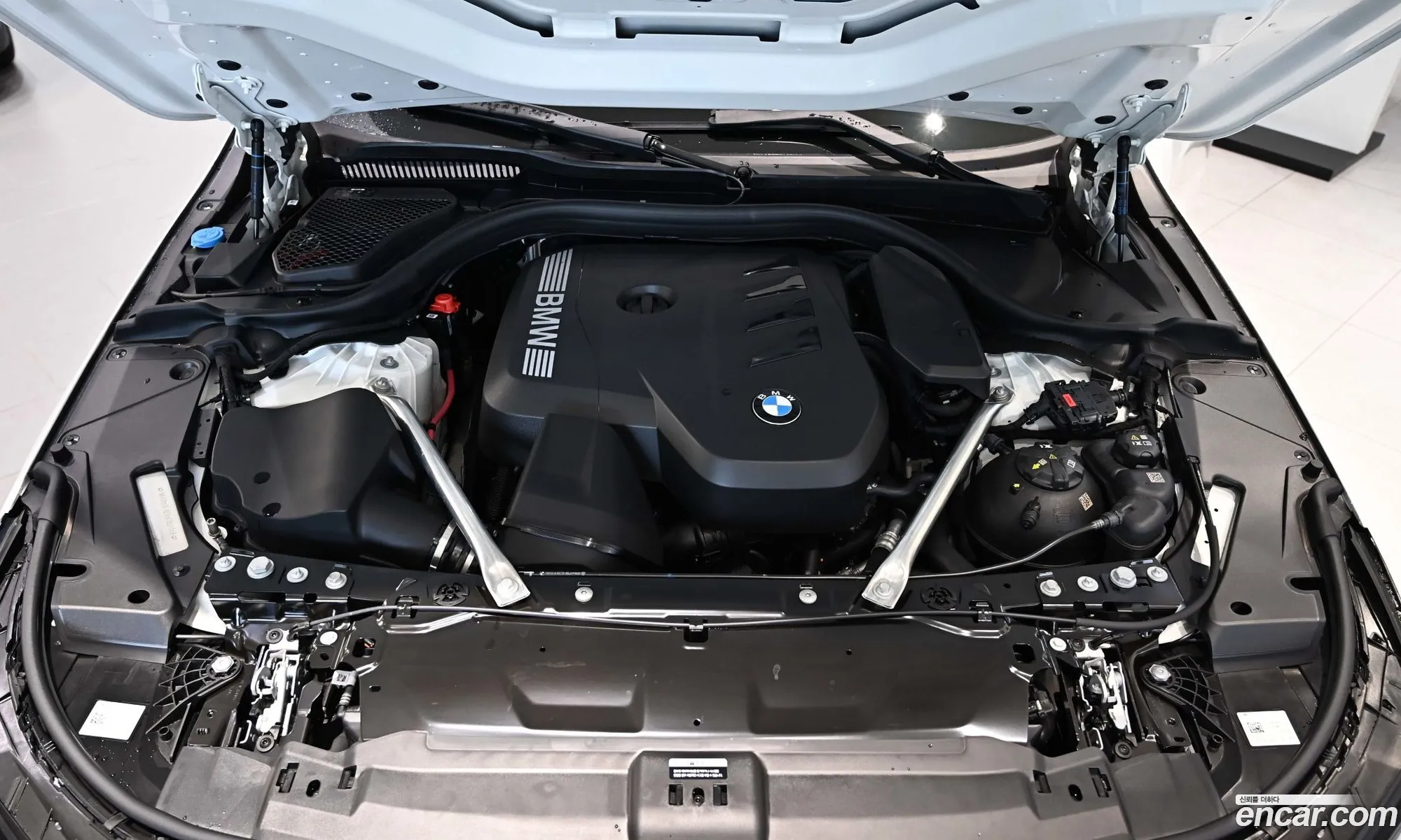 BMW 5 Series 2025 — 20