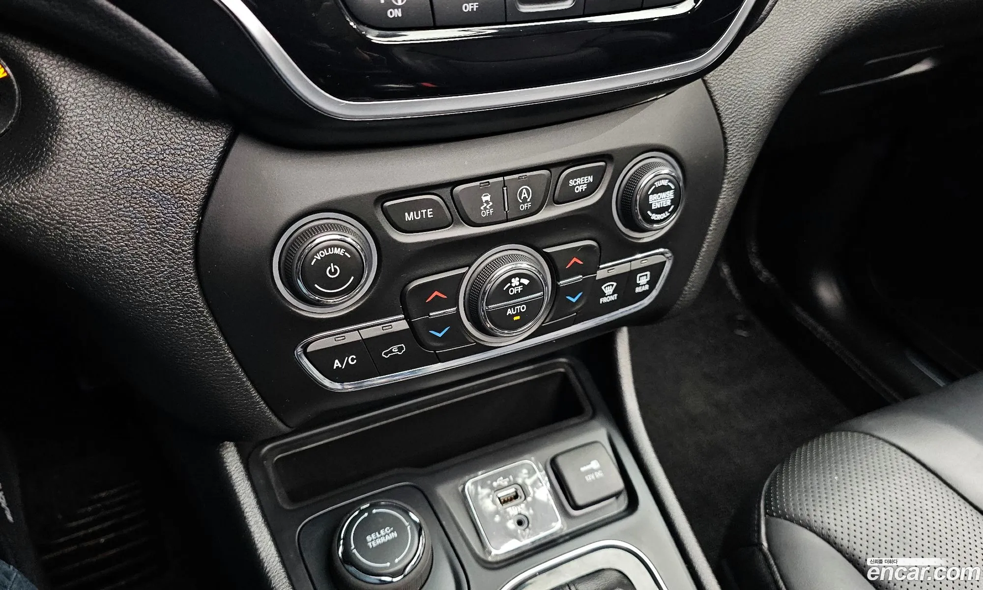 Jeep Cherokee 2020 1C4PJMDB7LD648138 — 26