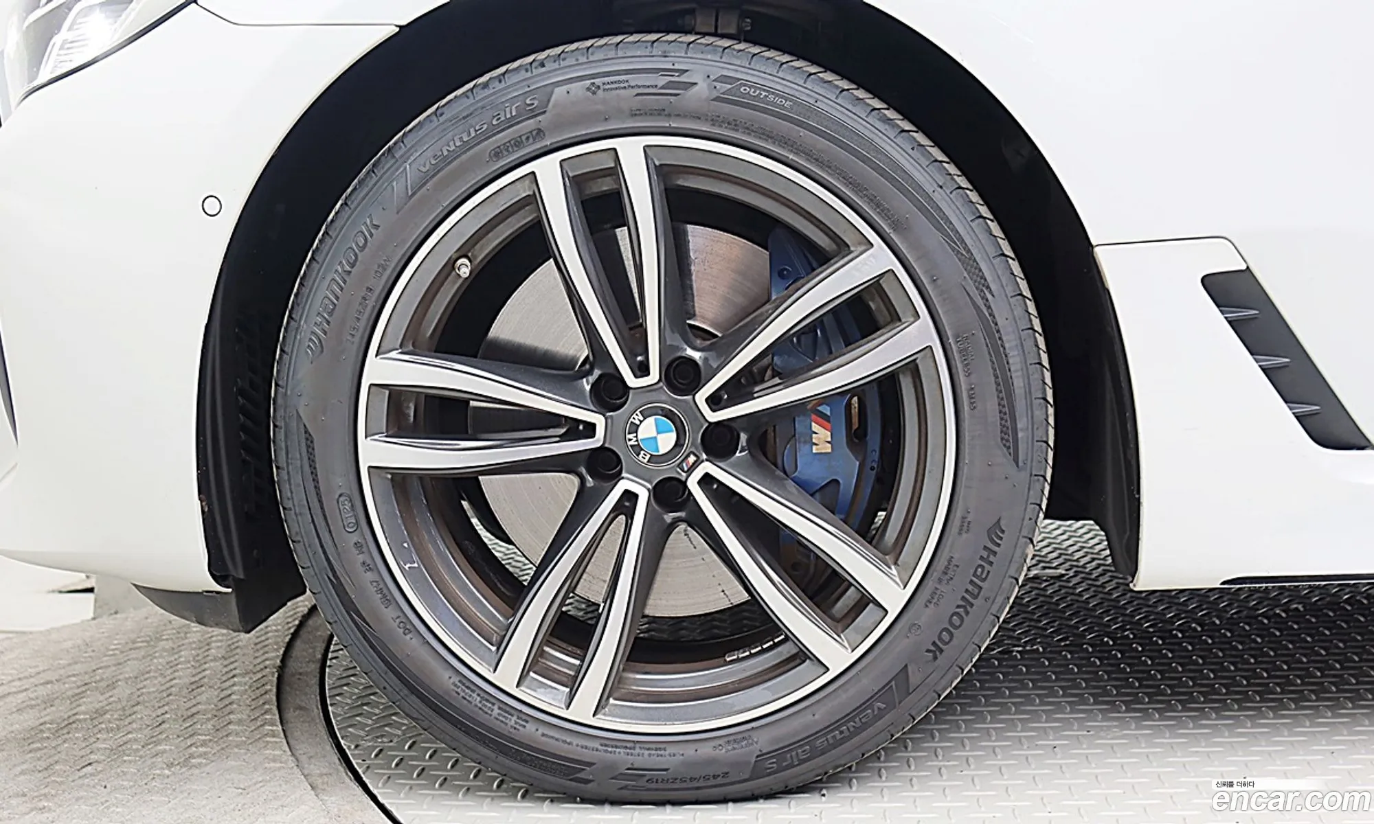 BMW 6 Series GT 2022 — 12