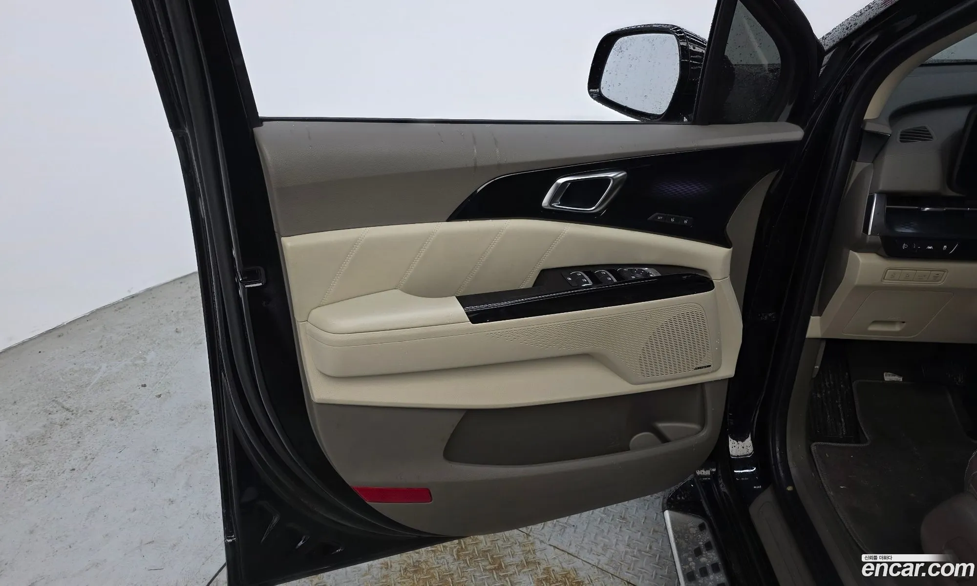 Kia Carnival 2023 — 3