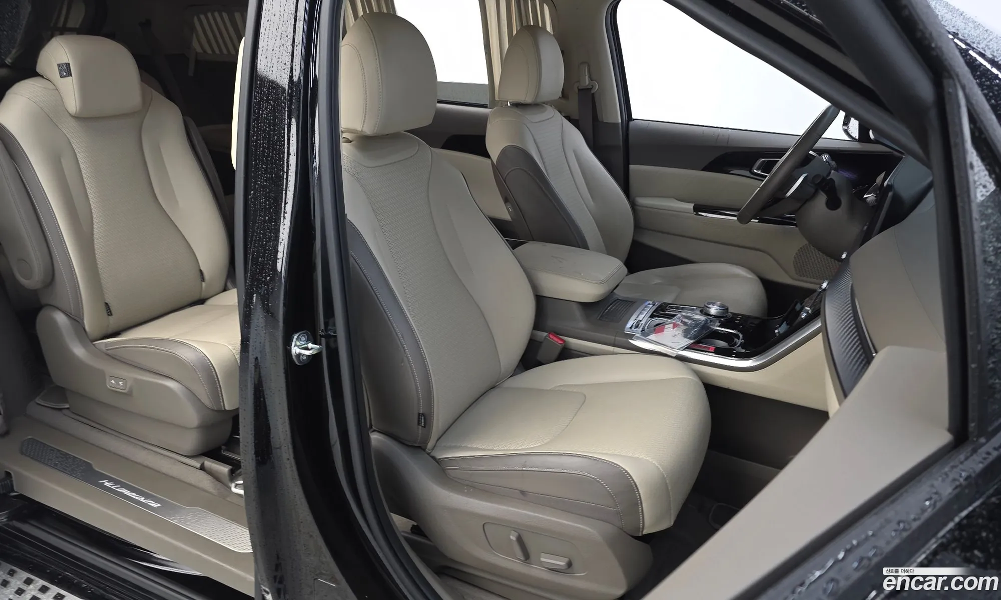 Kia Carnival 2023 — 18