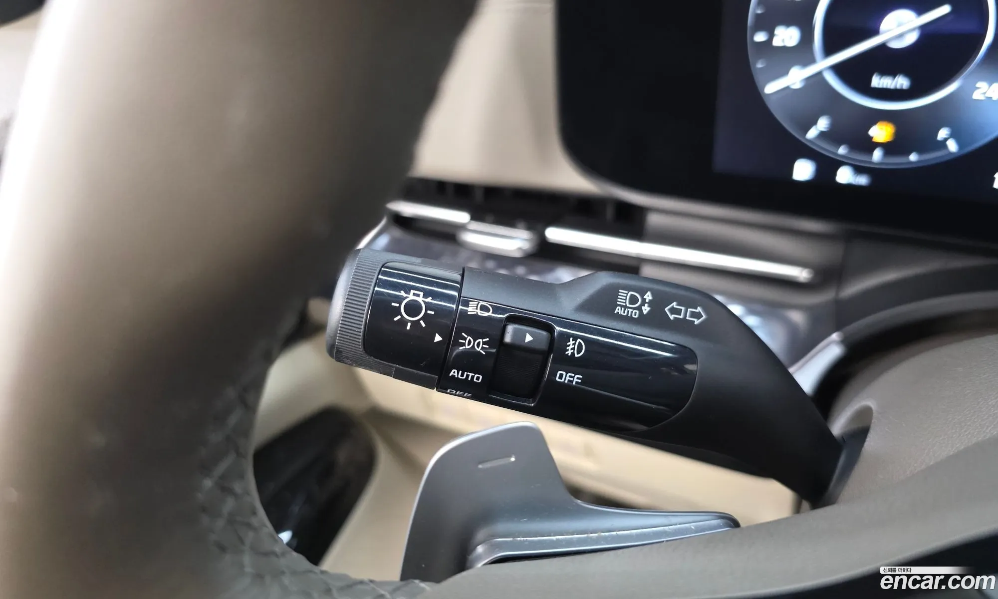 Kia Carnival 2023 — 14