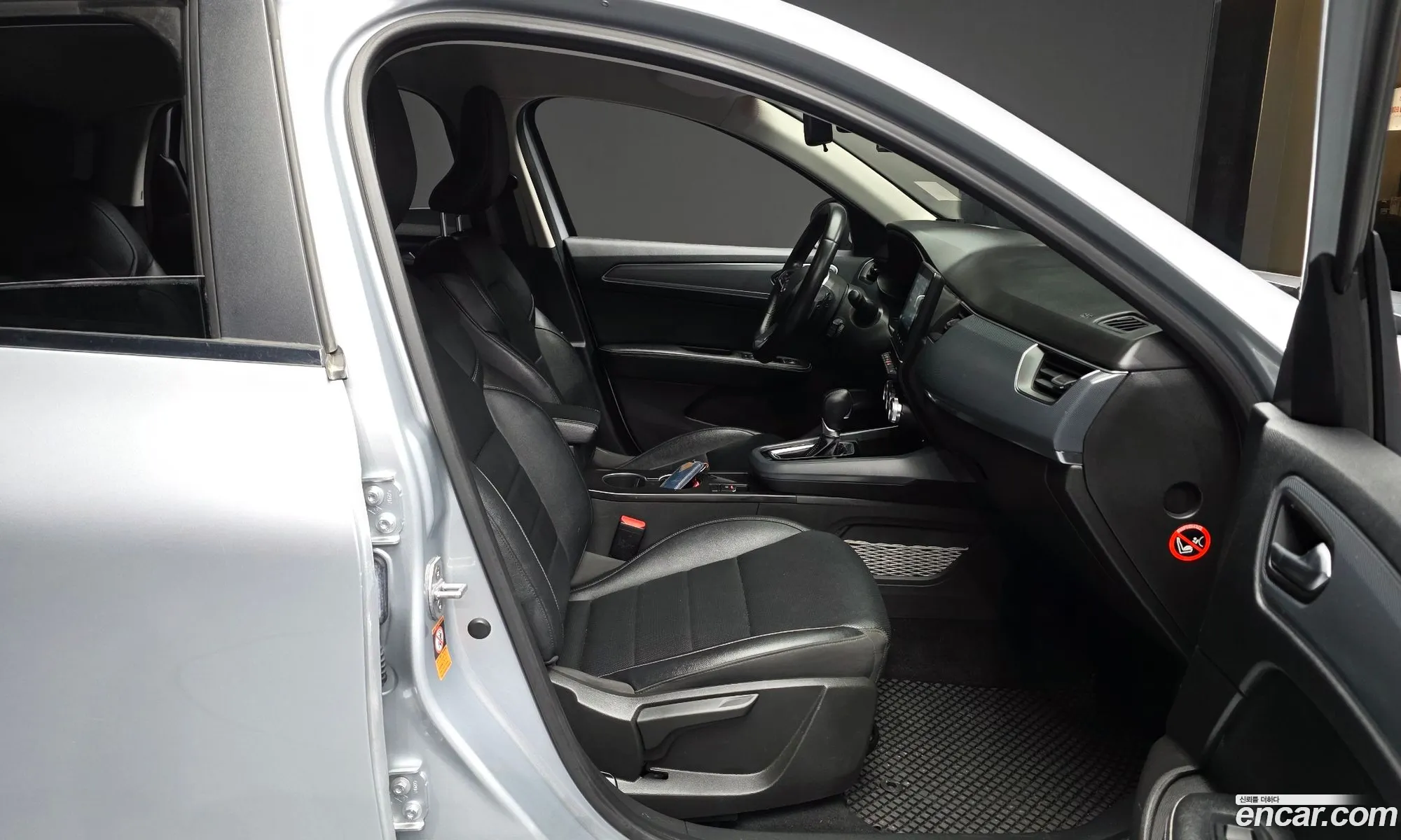 Renault Korea (Samsung) XM3 2020 — 12