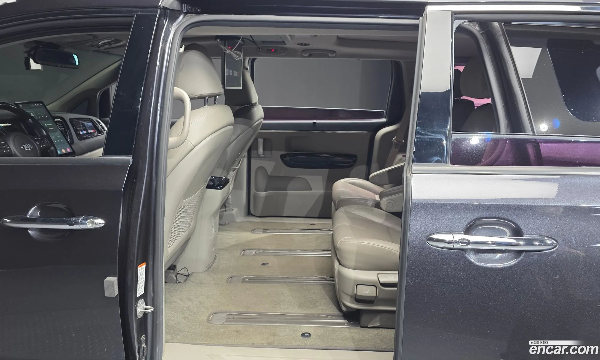 Kia Carnival 2018 — 8