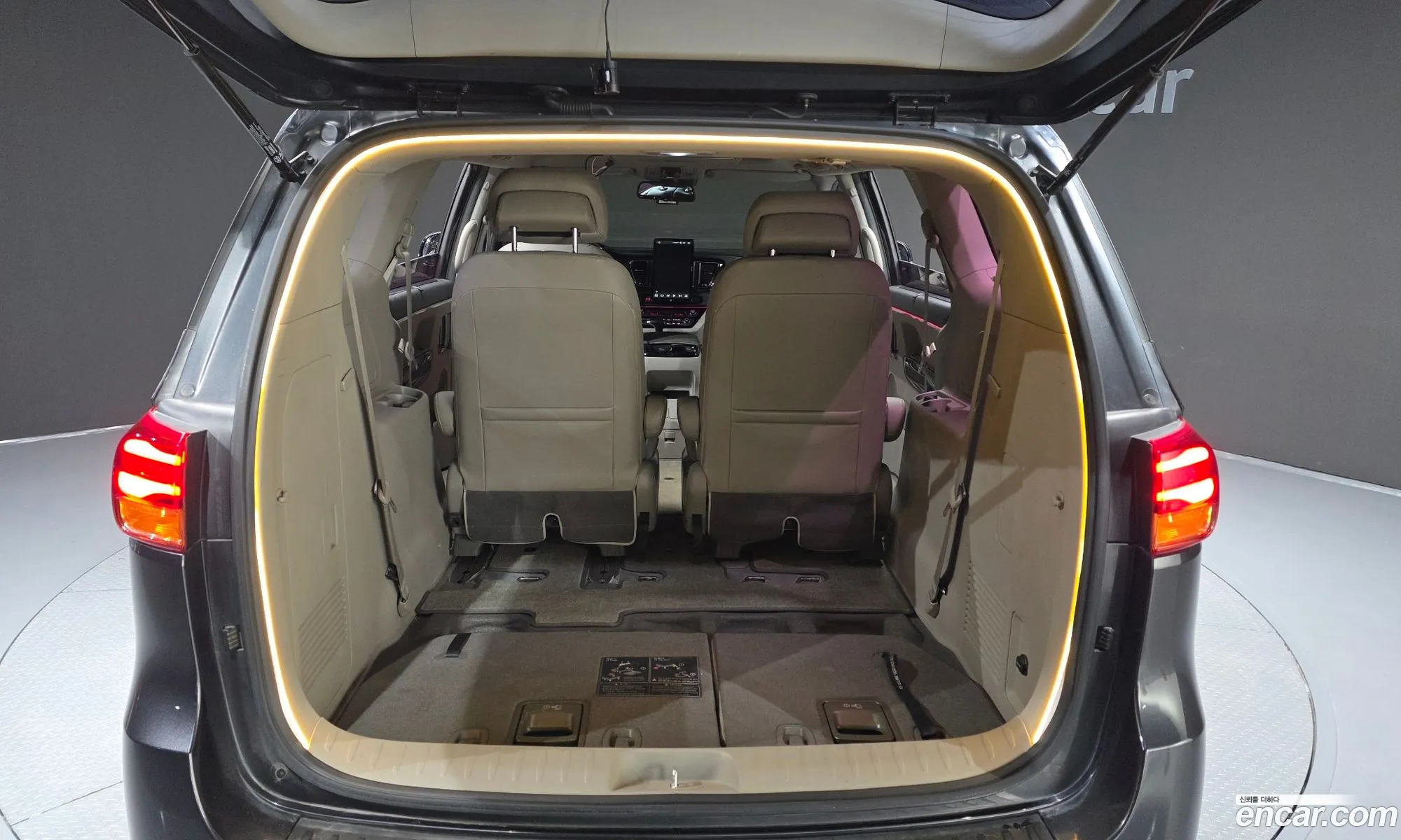 Kia Carnival 2018 — 21