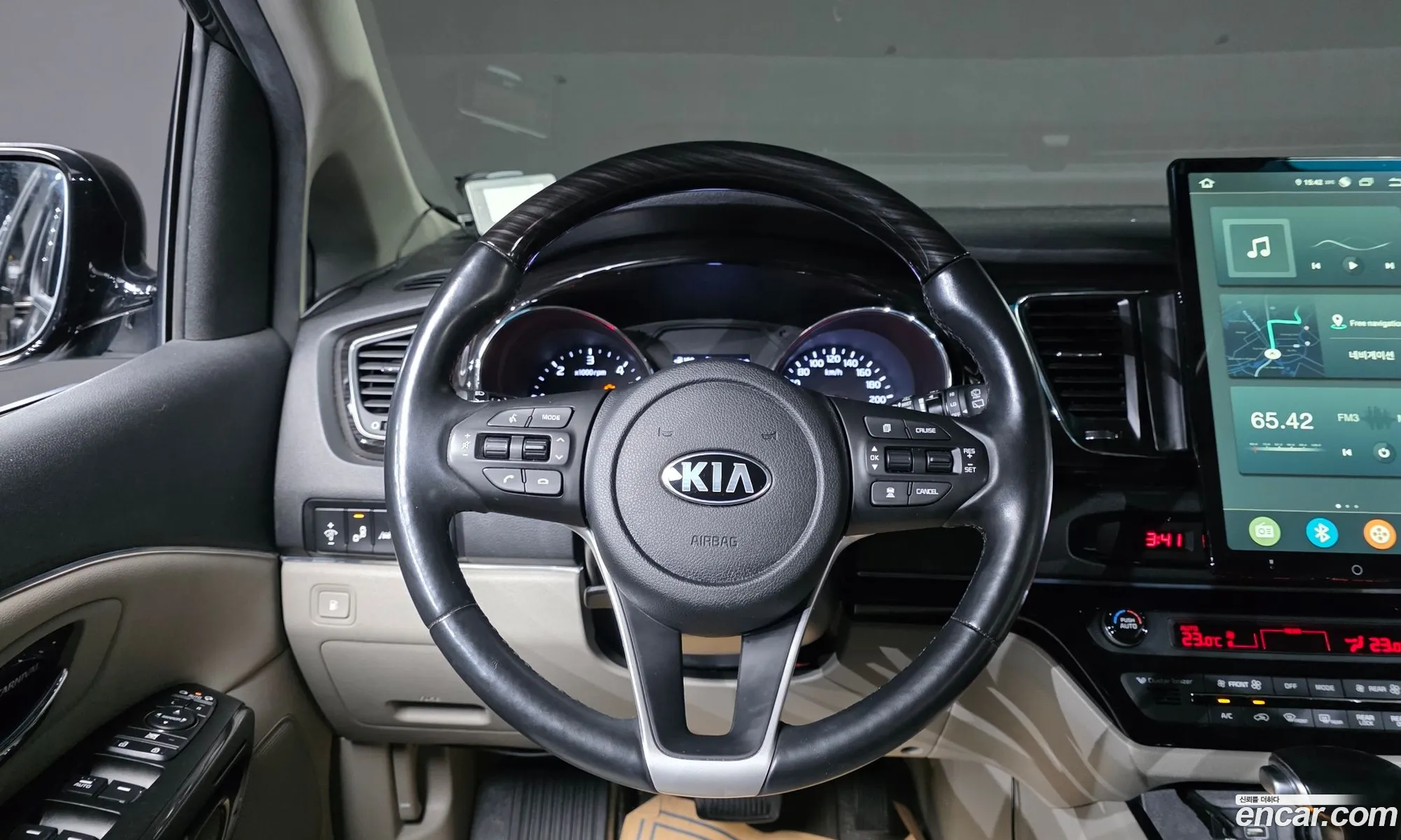 Kia Carnival 2018 — 28
