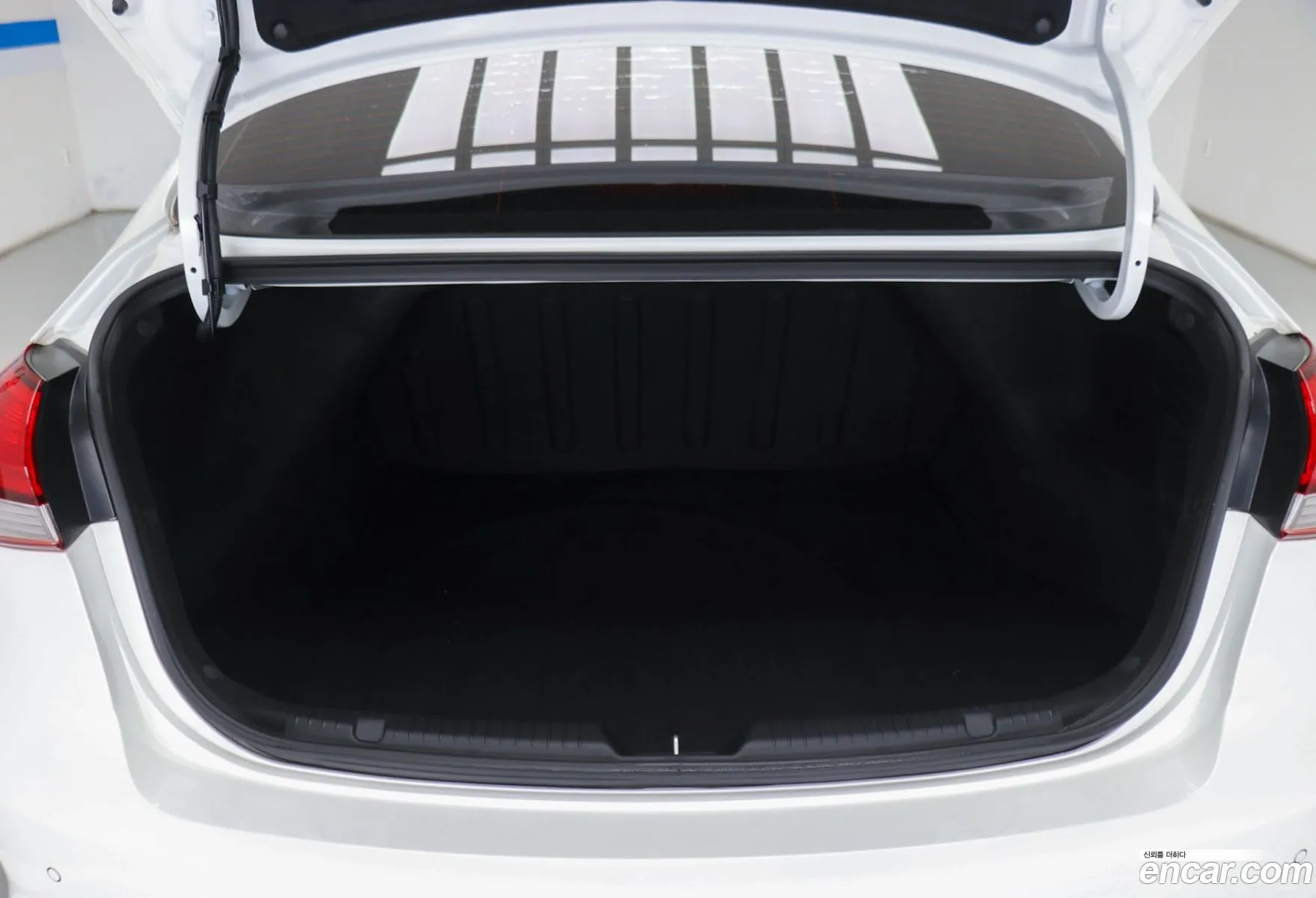 Kia K3 2018 — 16