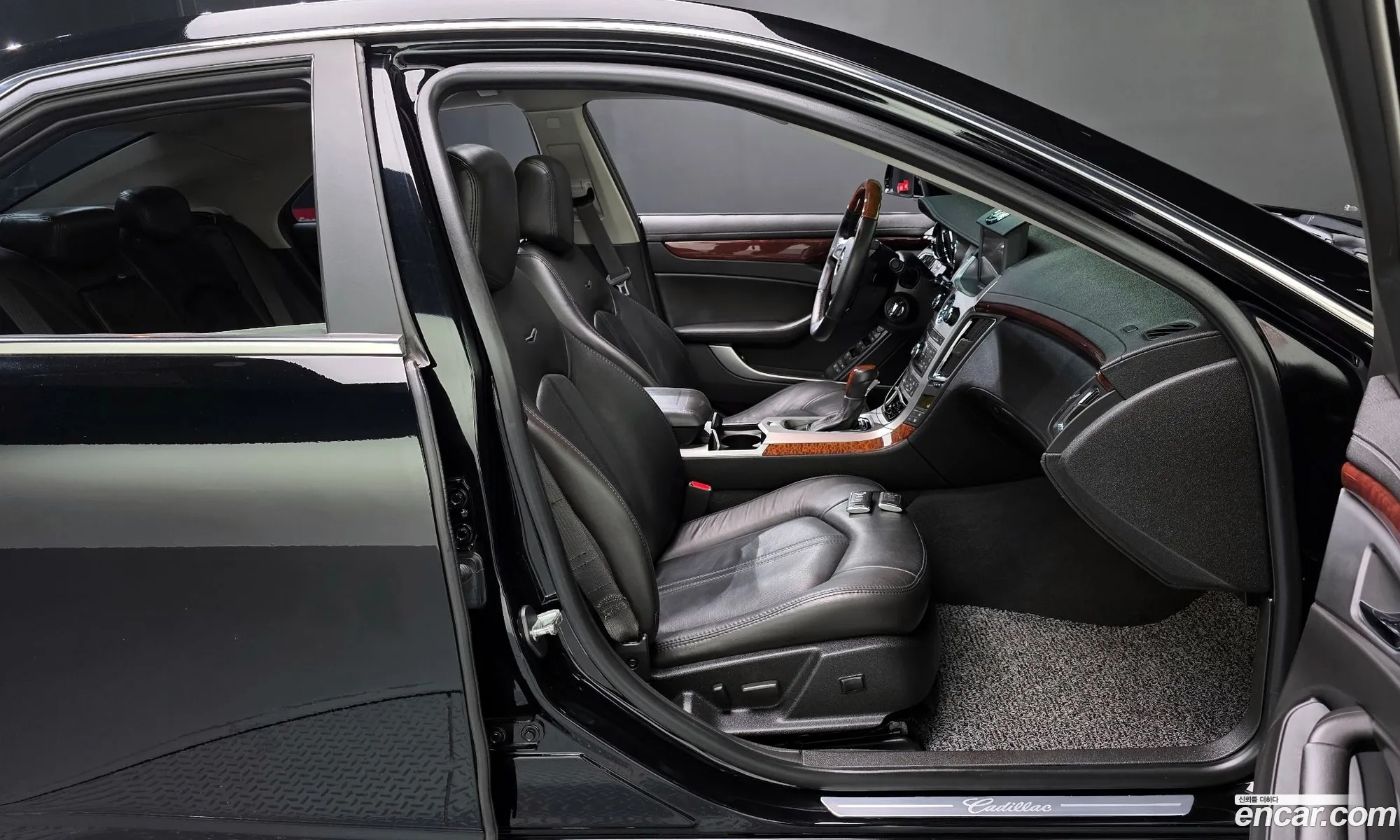 Cadillac CTS 2011 1G6D95ED6B0135022 — 5