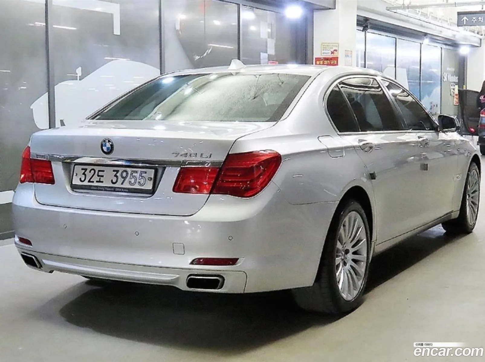 BMW 7 Series 2009 — 14
