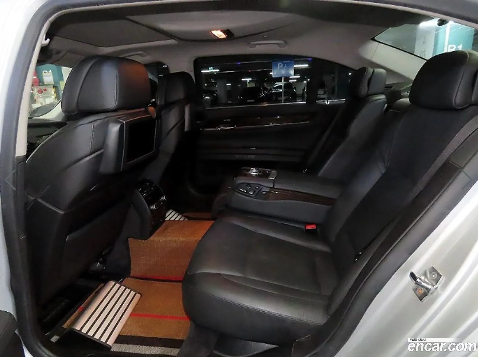 BMW 7 Series 2009 — 18