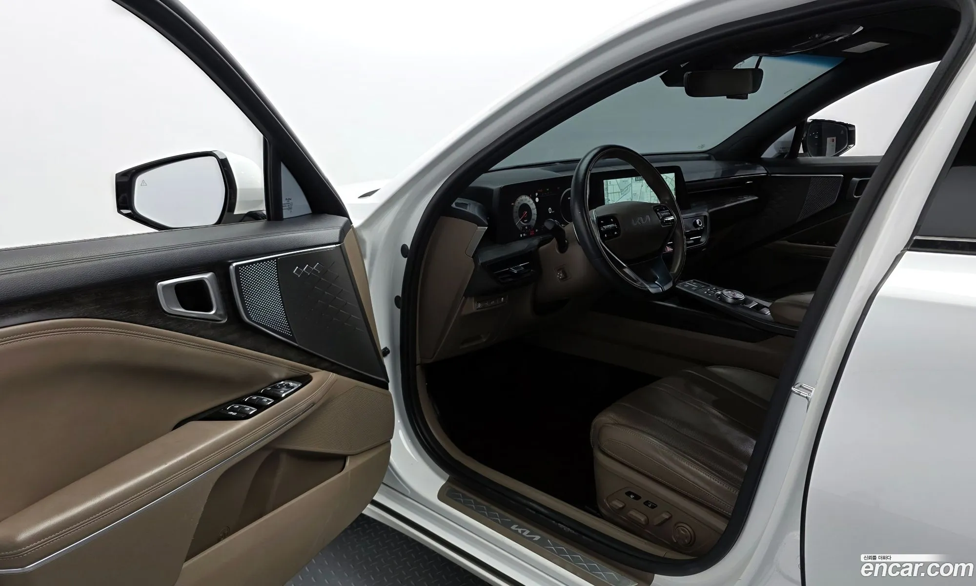 Kia K8 2021 — 27