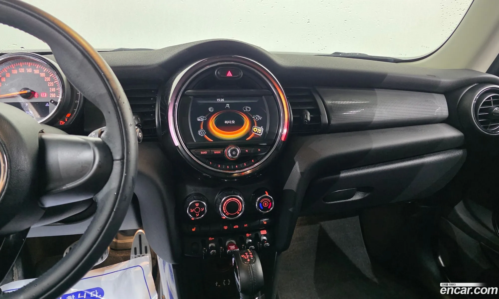 Mini Cooper 2018 WMWXP5108J2H39323 — 19