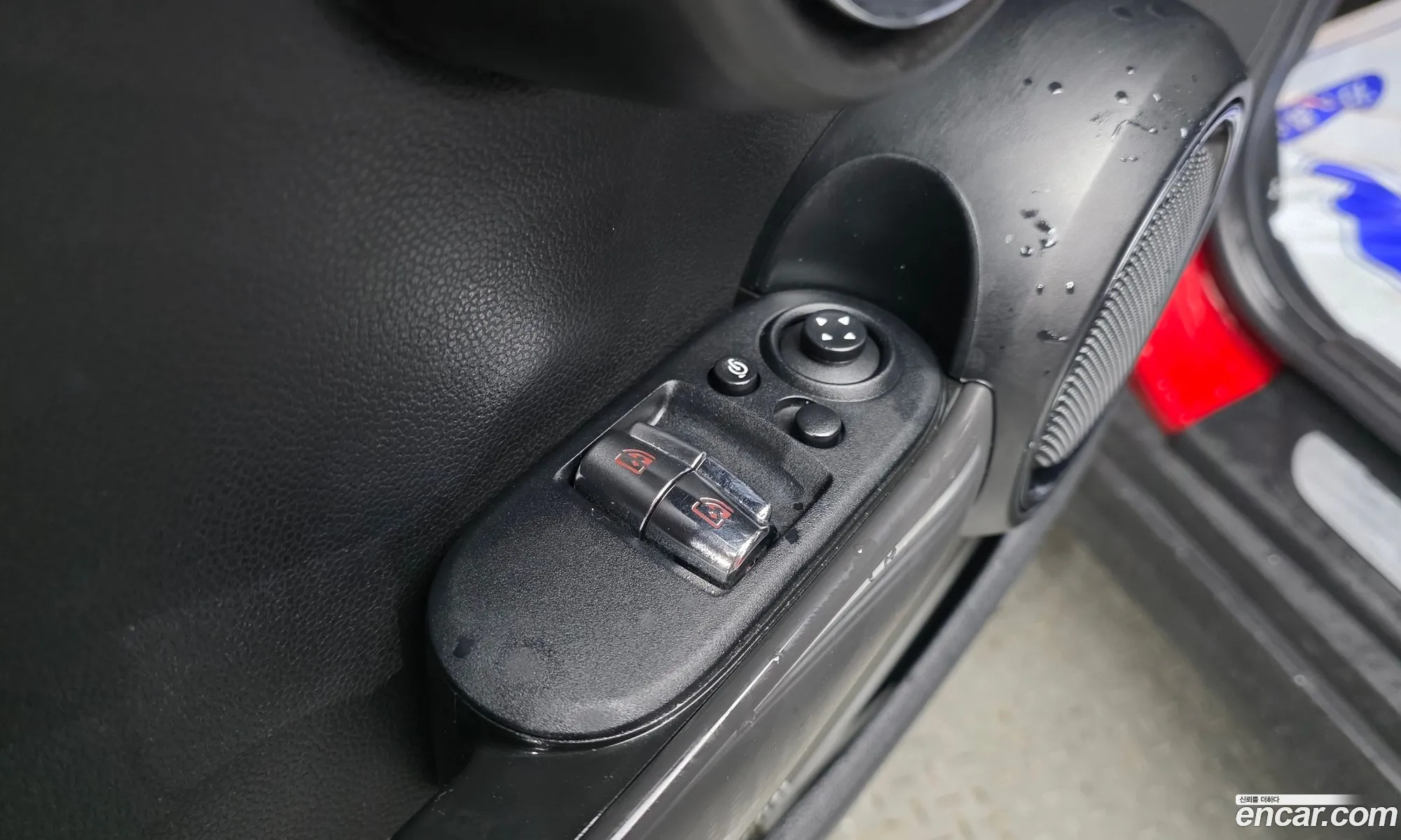Mini Cooper 2018 WMWXP5108J2H39323 — 17