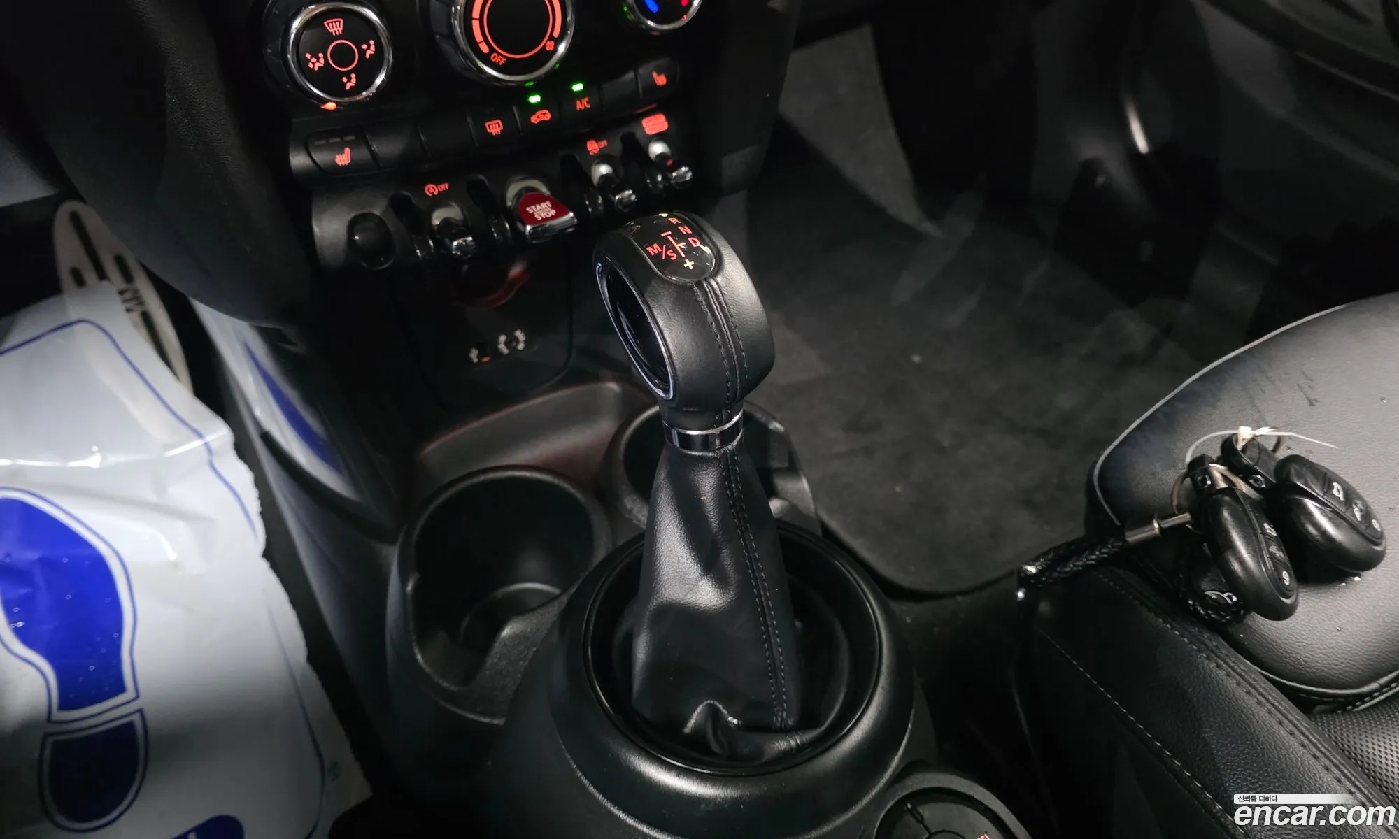 Mini Cooper 2018 WMWXP5108J2H39323 — 15