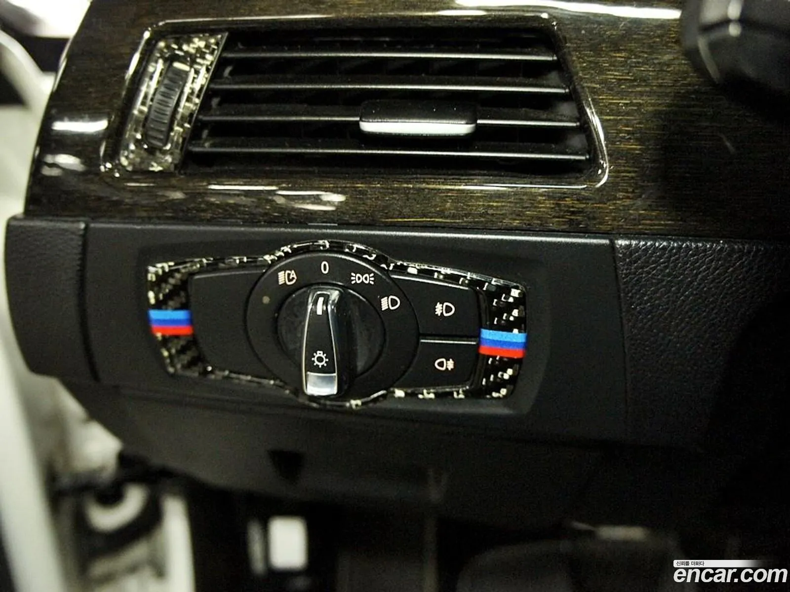 BMW 3 Series 2011 — 17