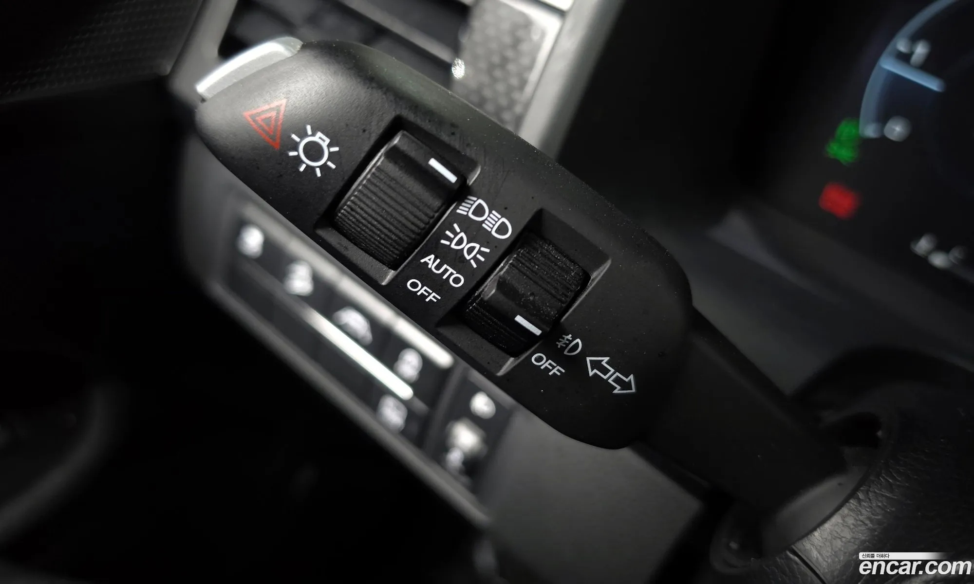 KG Mobility (SsangYong) Rexton Sports Khan 2023 — 3