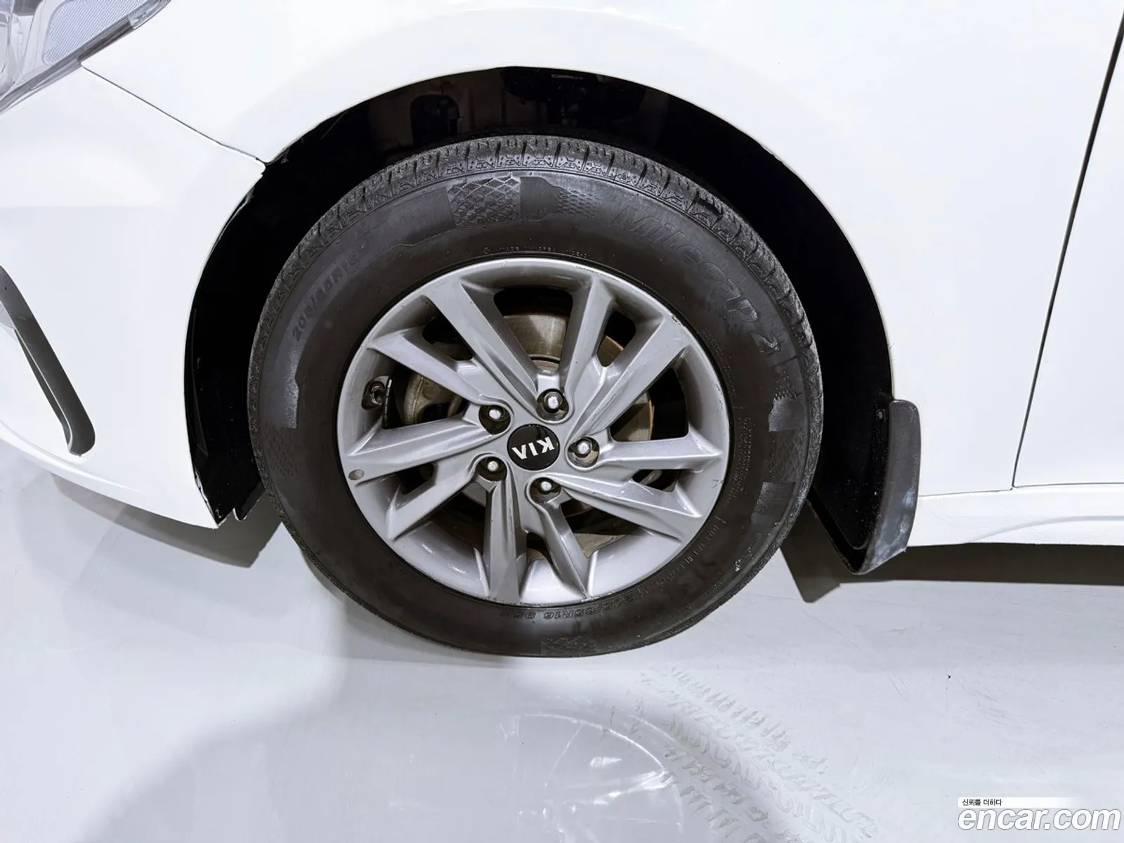 Kia K5 2018 — 17