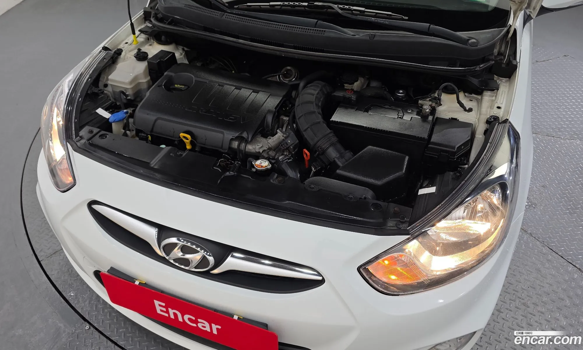 Hyundai Accent 2011 — 18