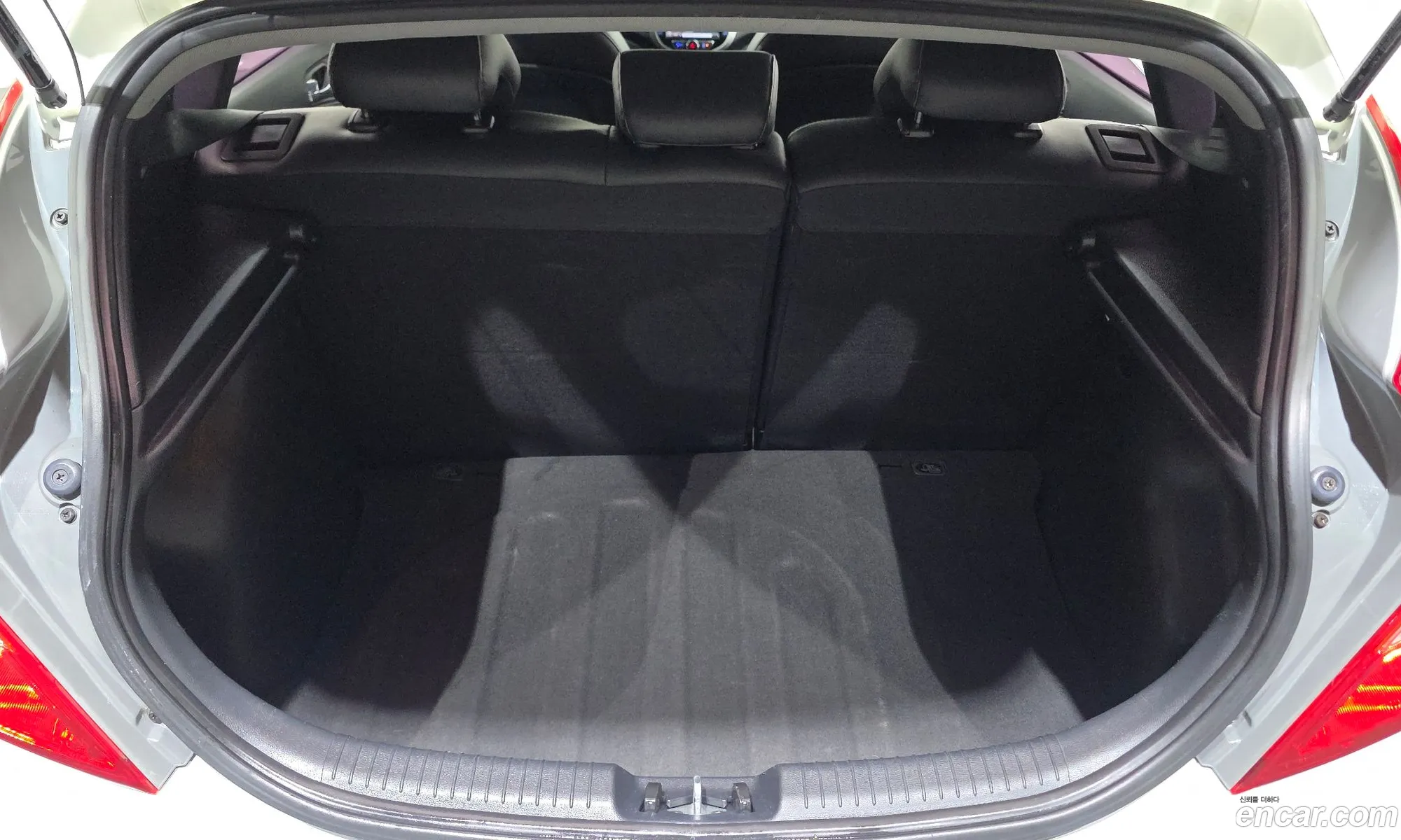 Hyundai Accent 2011 — 5
