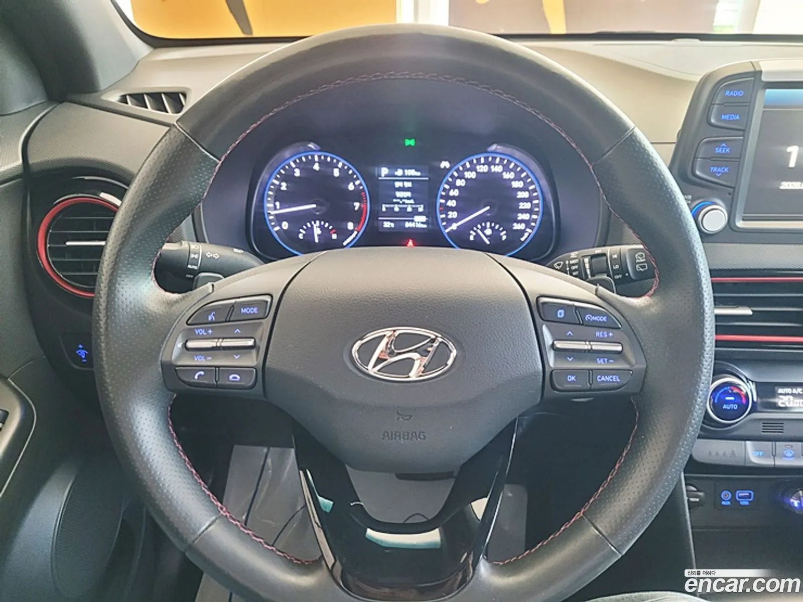Hyundai Kona 2017 — 17