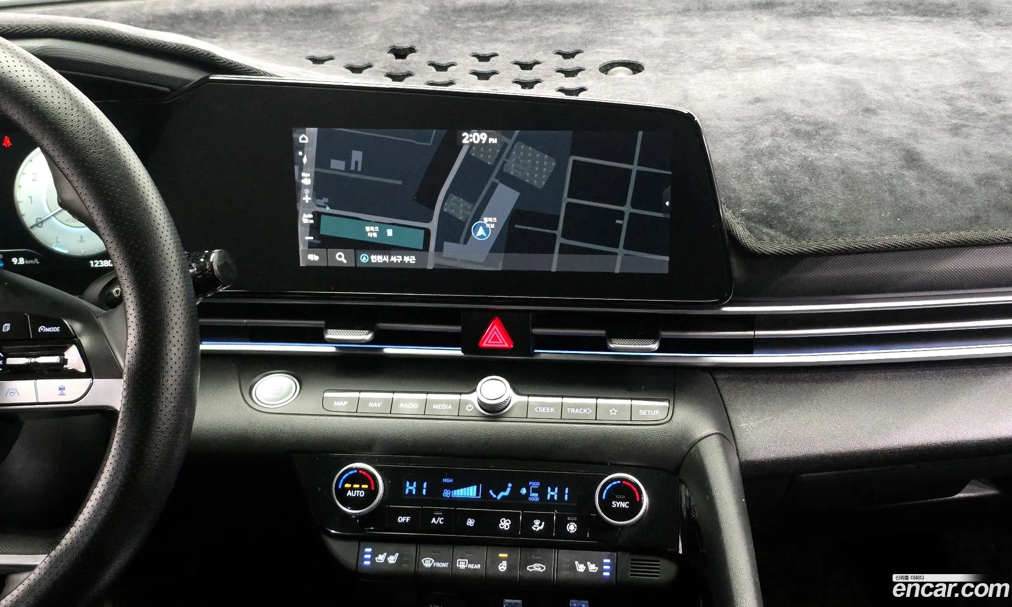 Hyundai Elantra 2021 — 12
