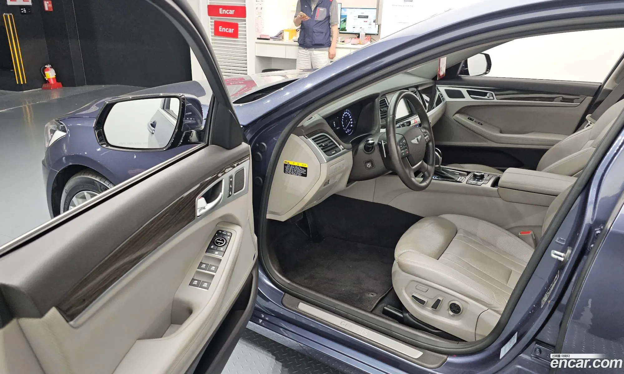 Hyundai Genesis DH 2014 — 17
