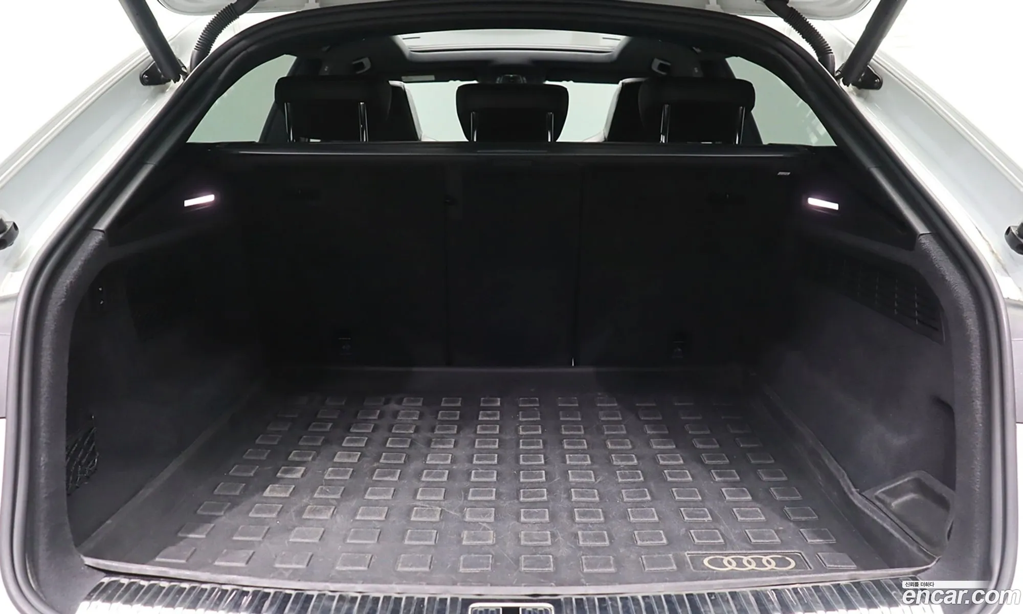 Audi Q8 2020 — 19