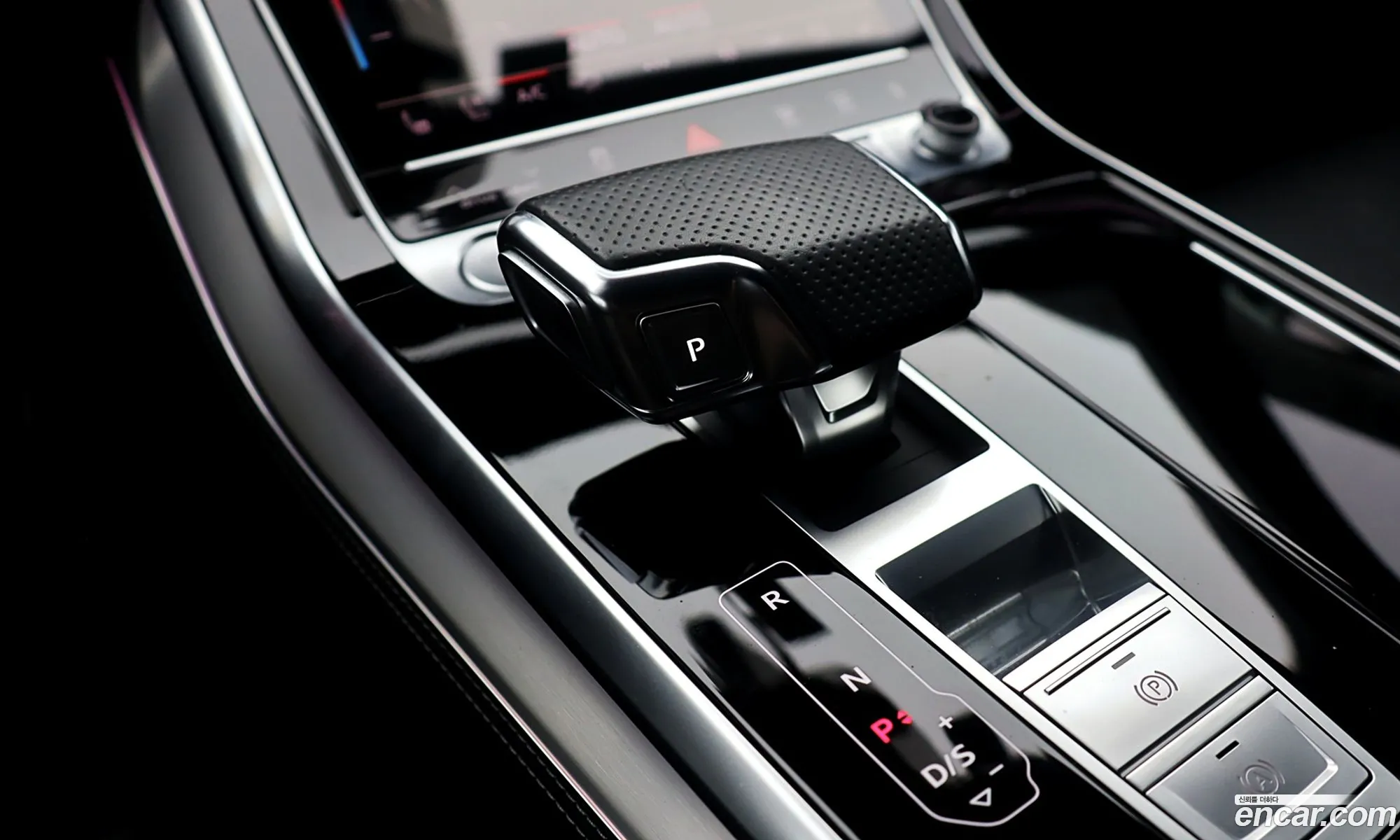 Audi Q8 2020 — 12