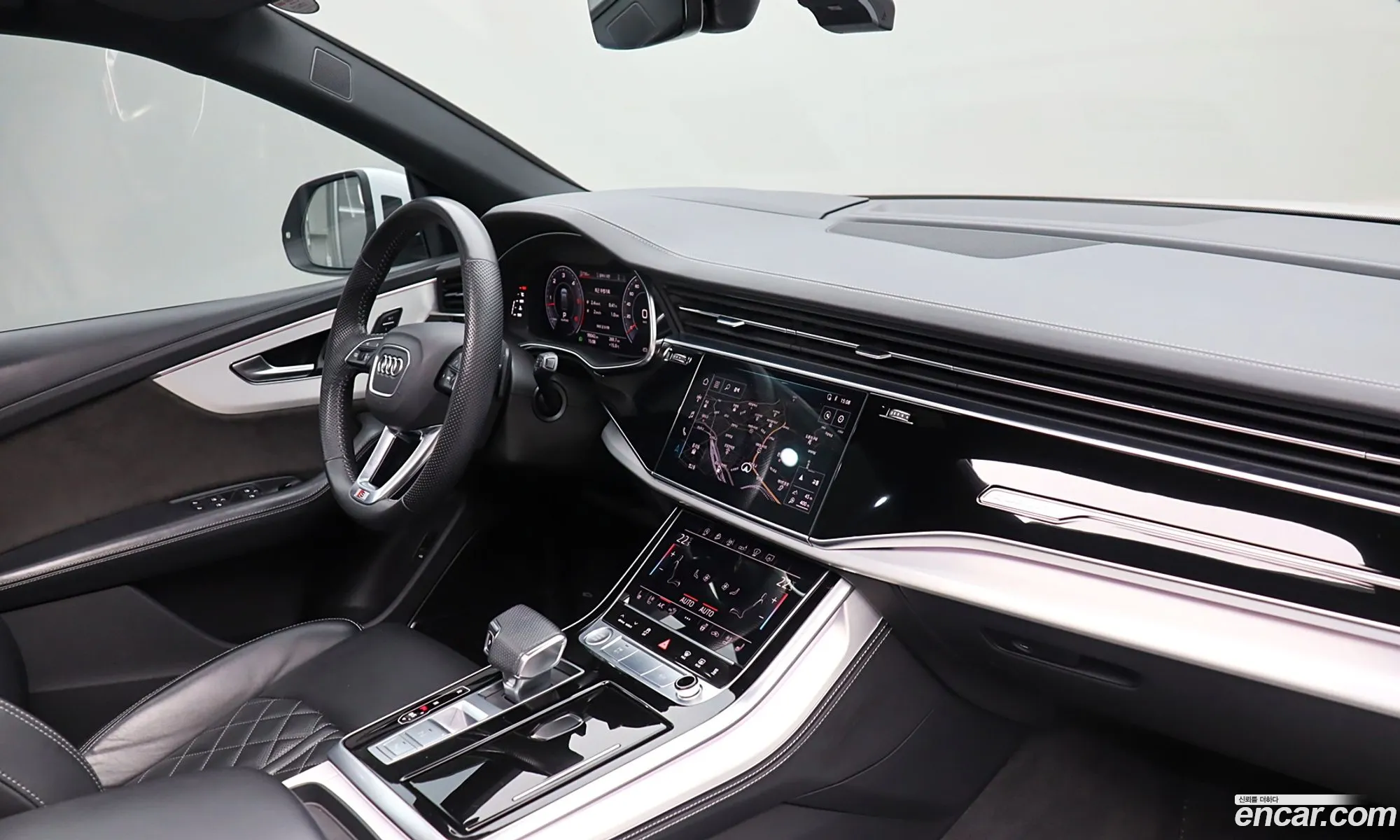 Audi Q8 2020 — 16