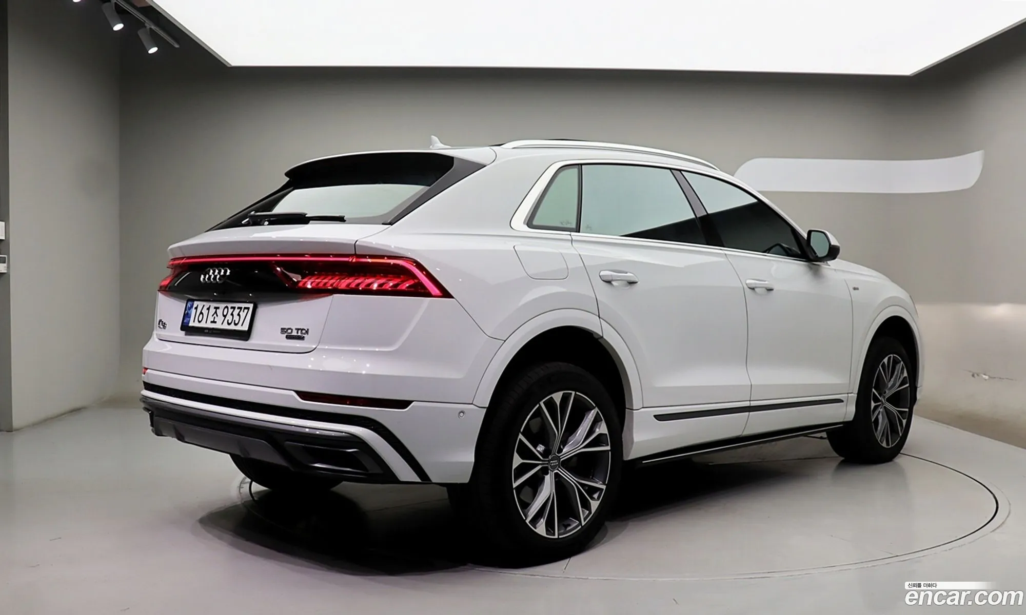 Audi Q8 2020 — 17