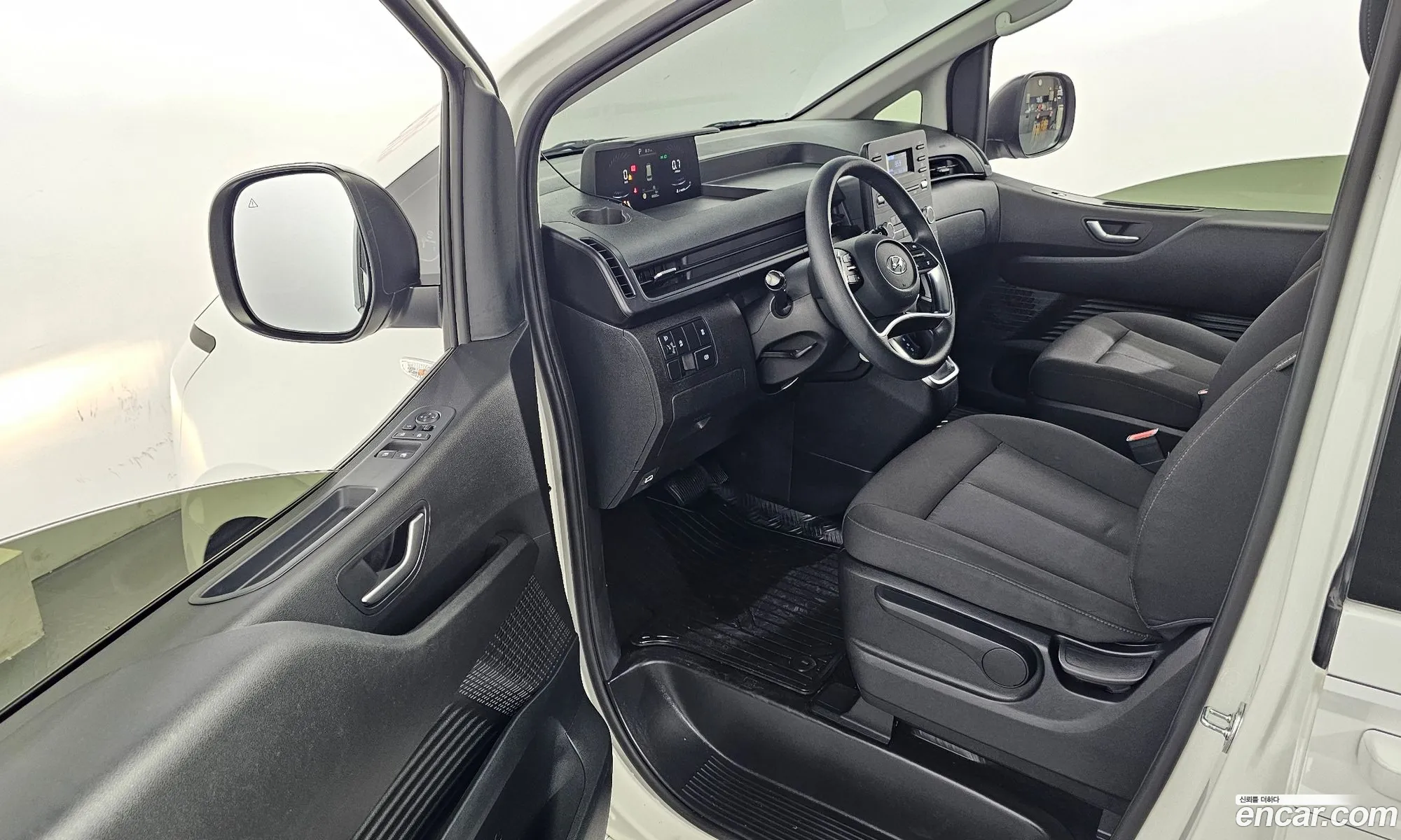 Hyundai Staria 2021 — 4