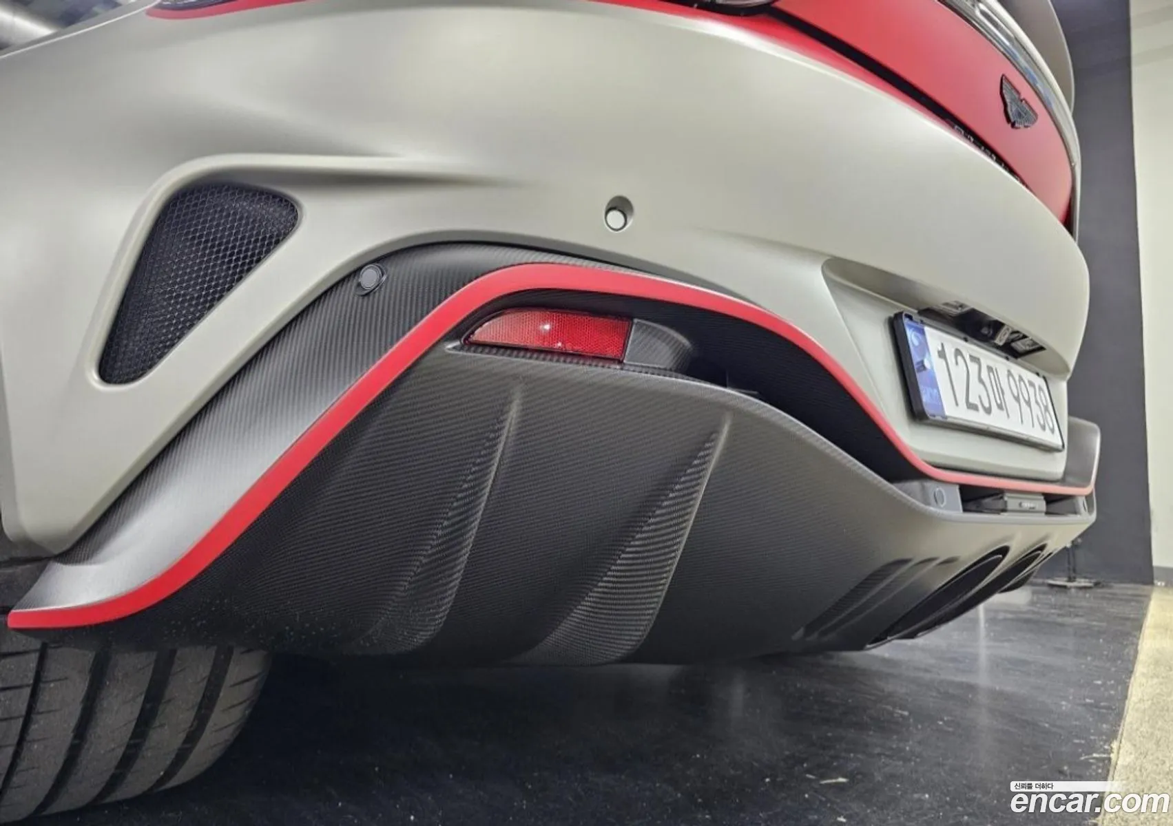 Aston Martin Vantage 2023 — 3