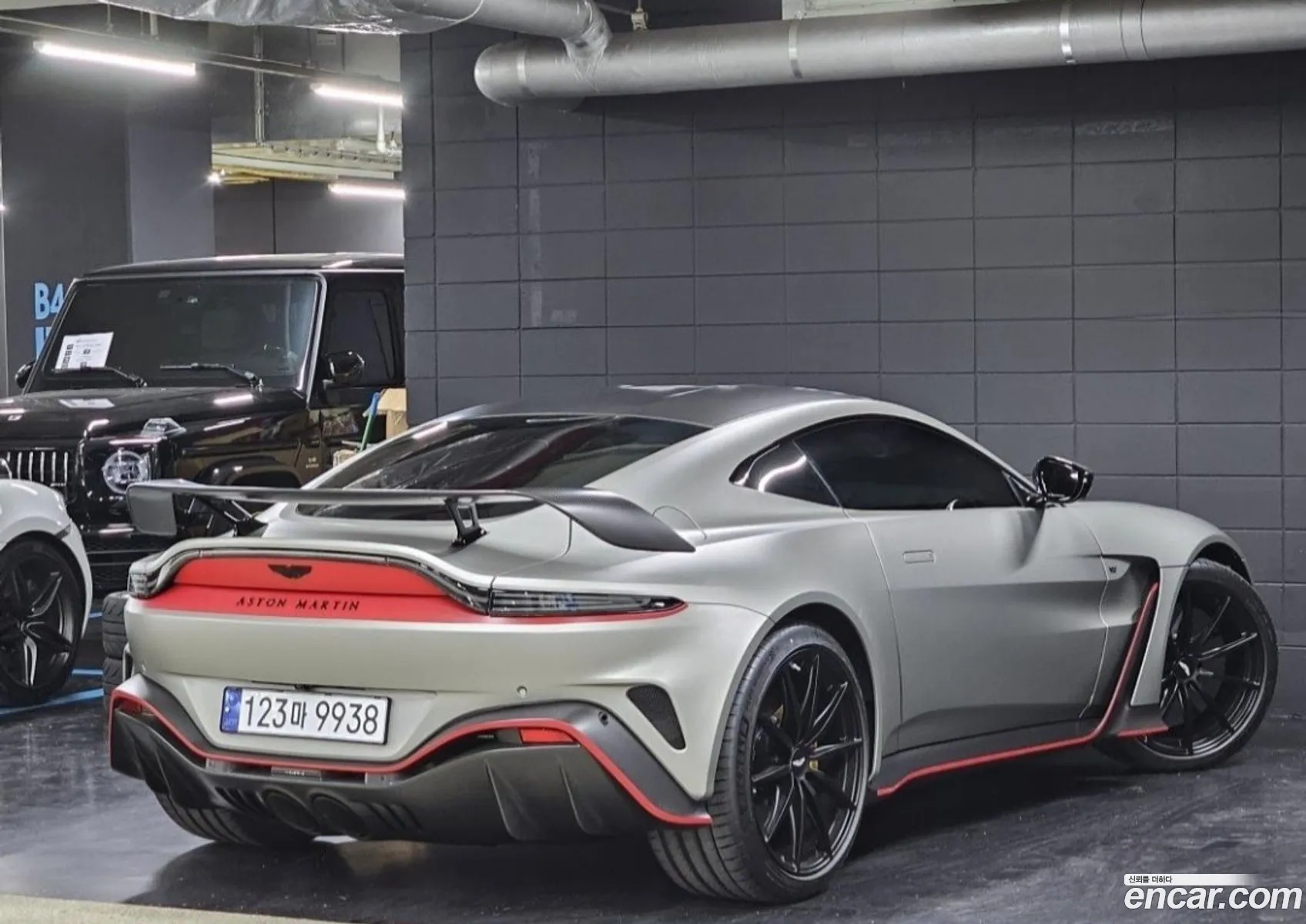 Aston Martin Vantage