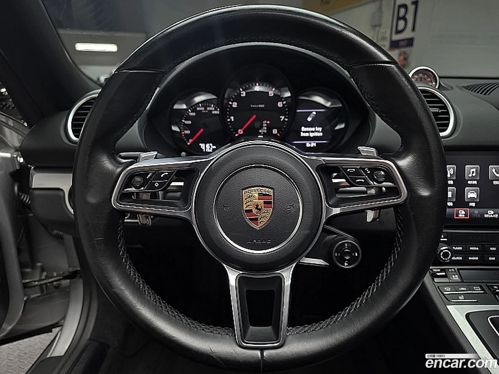 Porsche 718 Boxster 2018 — 18