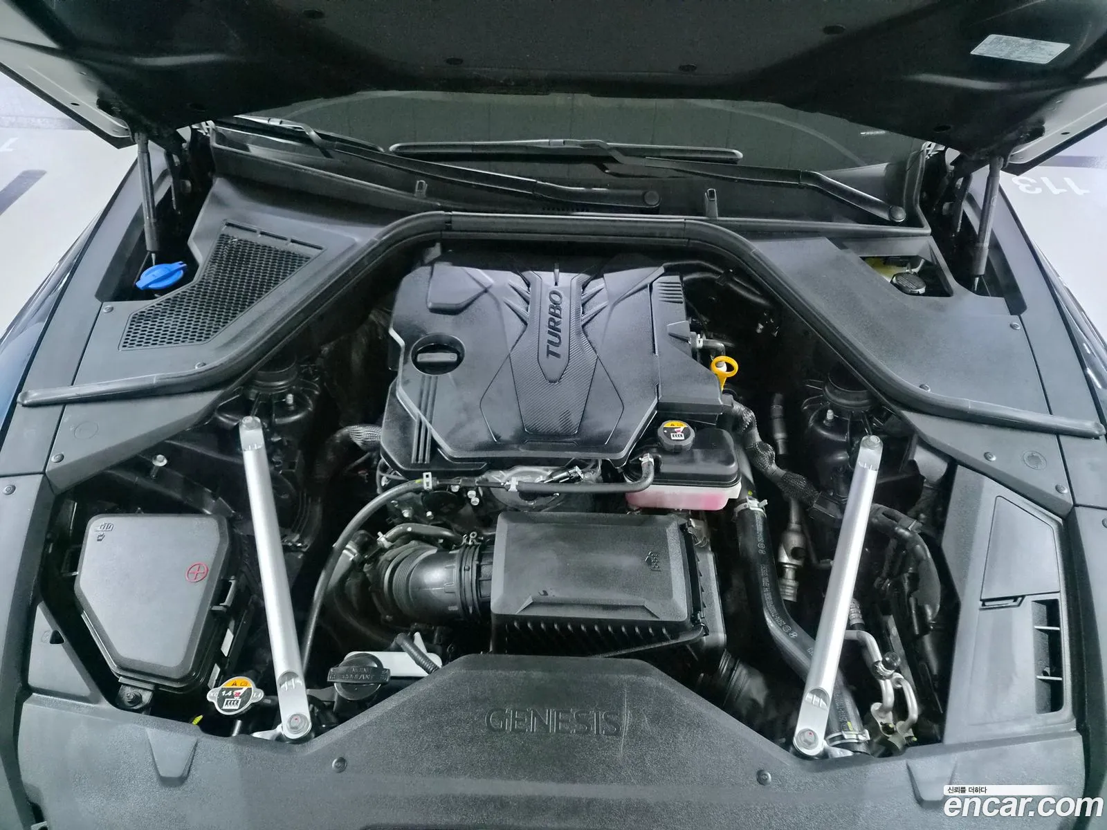 Genesis G80 2022 — 9