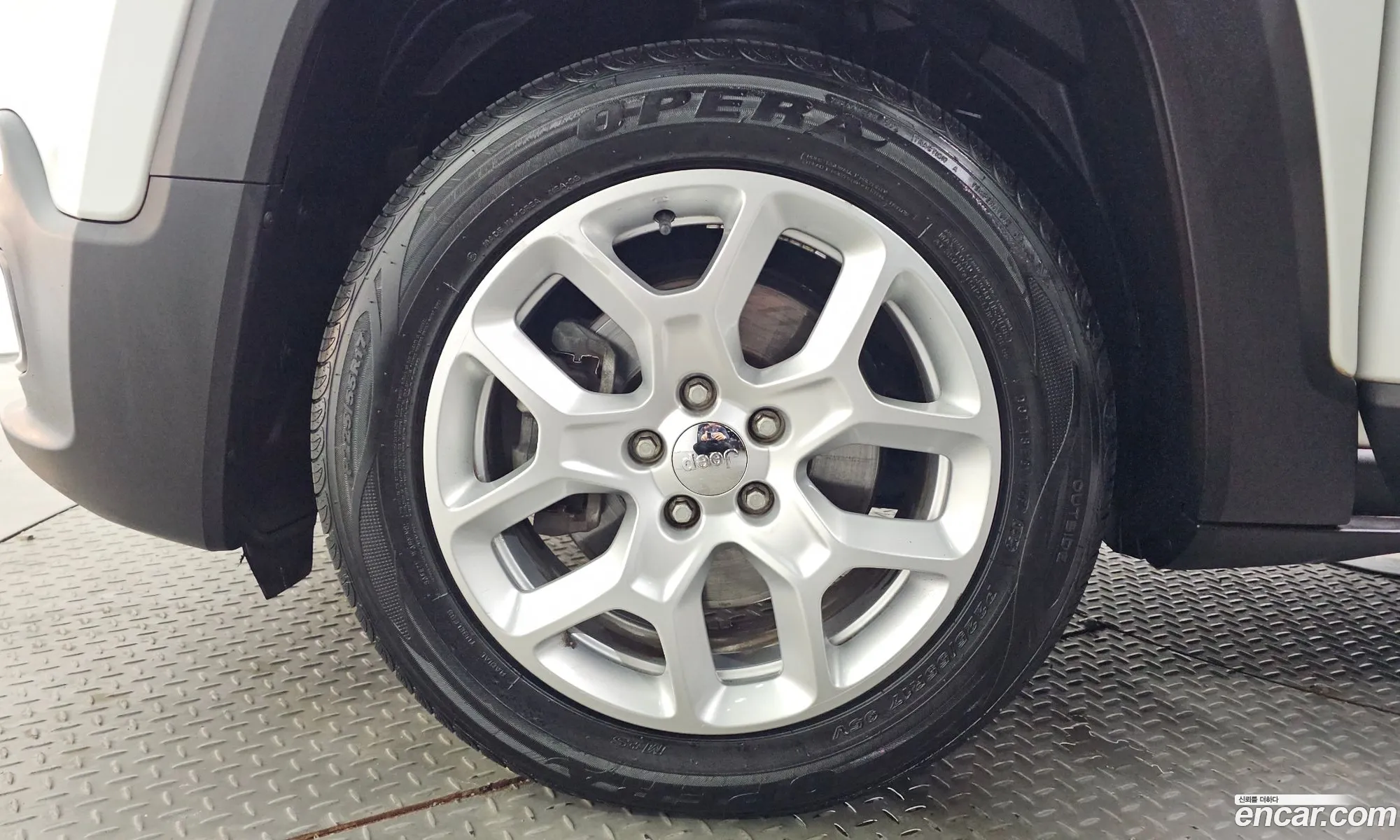 Jeep Renegade 2016 1C4BU0000GPD57555 — 15