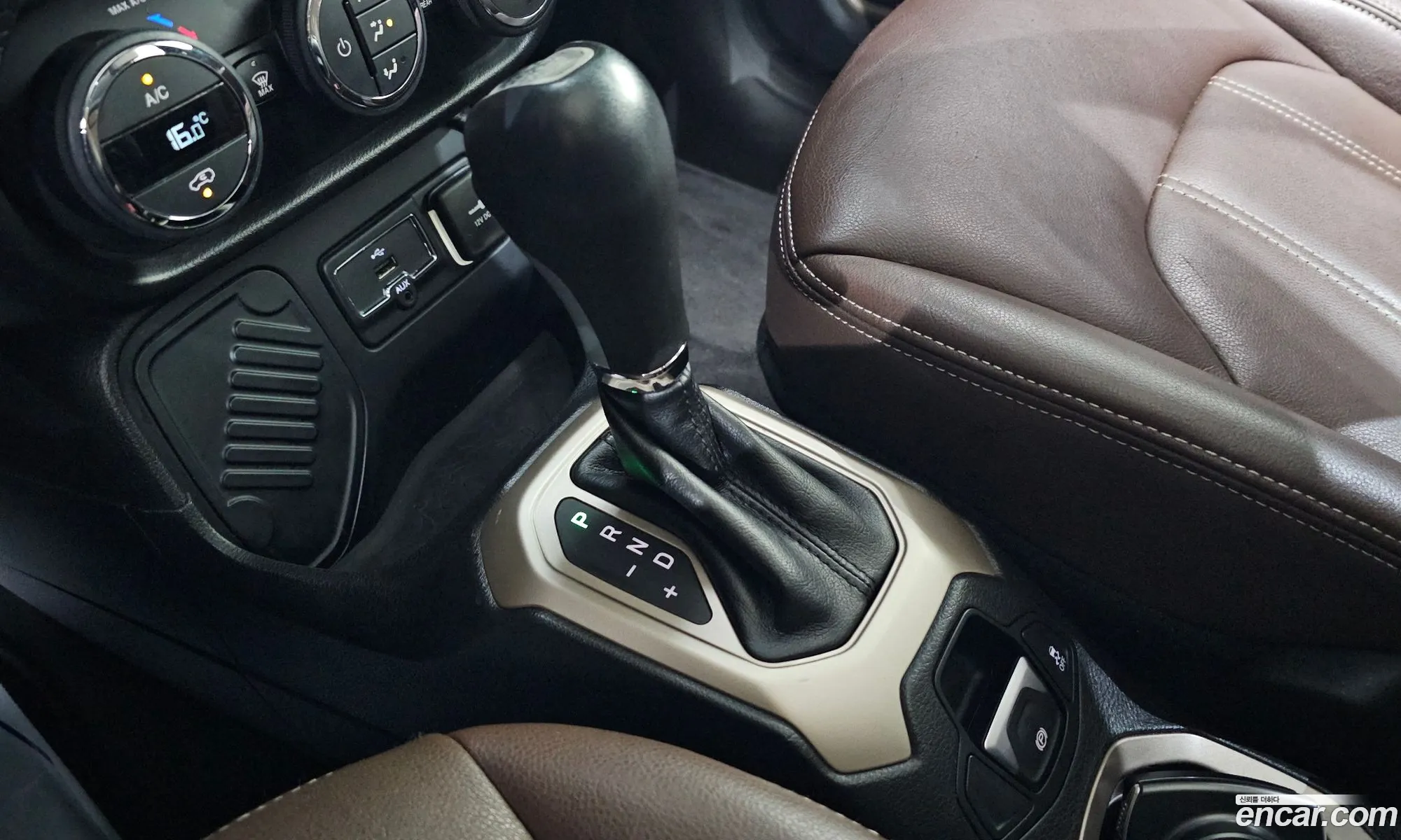 Jeep Renegade 2016 1C4BU0000GPD57555 — 3