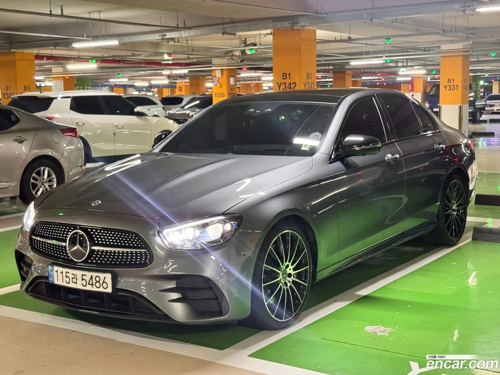 Mercedes-Benz E-Class W213 2023 — 18