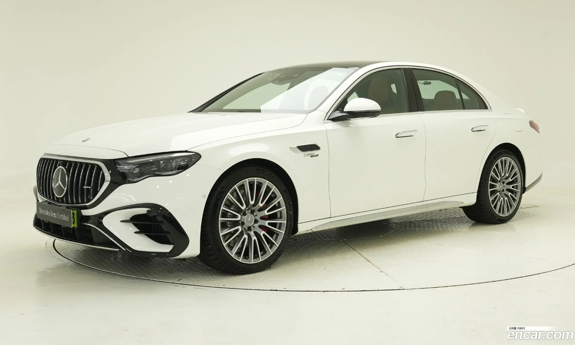 Mercedes-Benz E-Class W214 2025 — 10