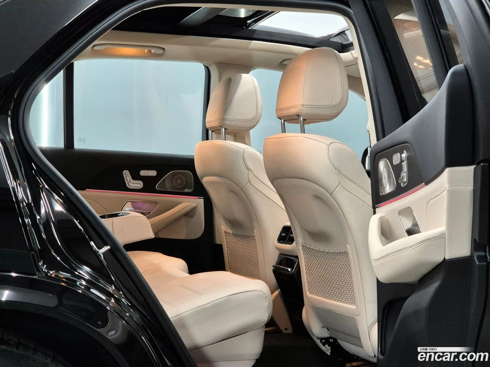 Mercedes-Benz GLE-Class W167 2023 — 14