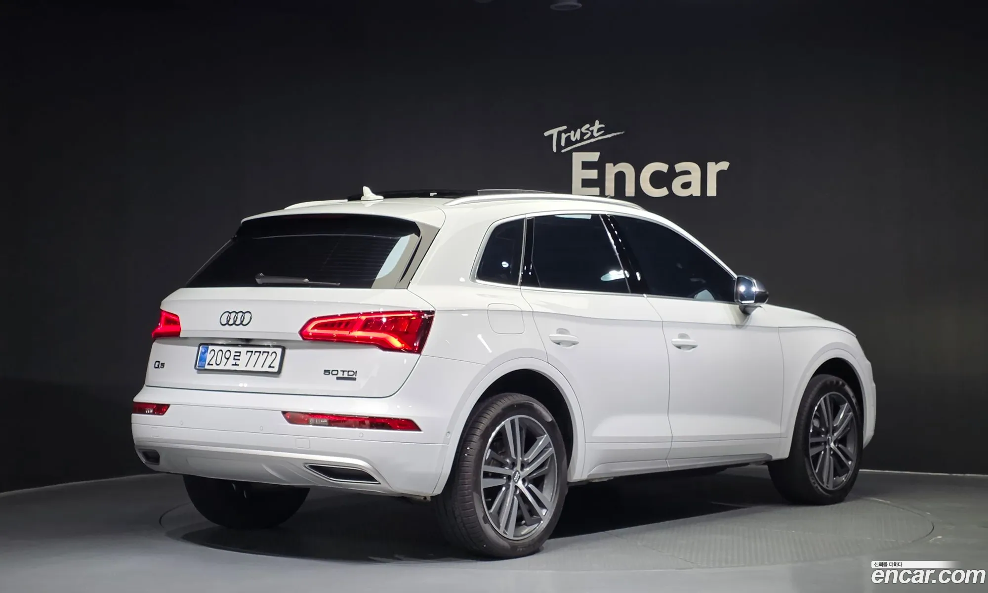 Audi Q5 2020 WAUZZZFY7L2084371 — 11