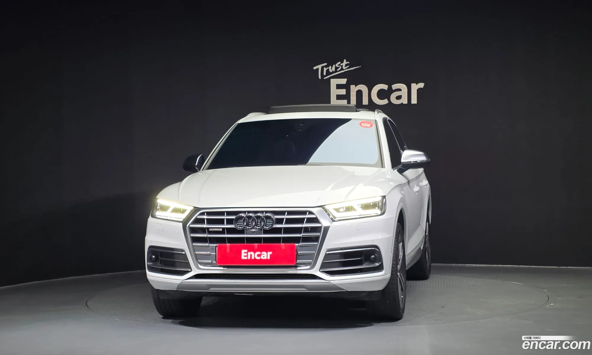 Audi Q5 2020 WAUZZZFY7L2084371 — 25