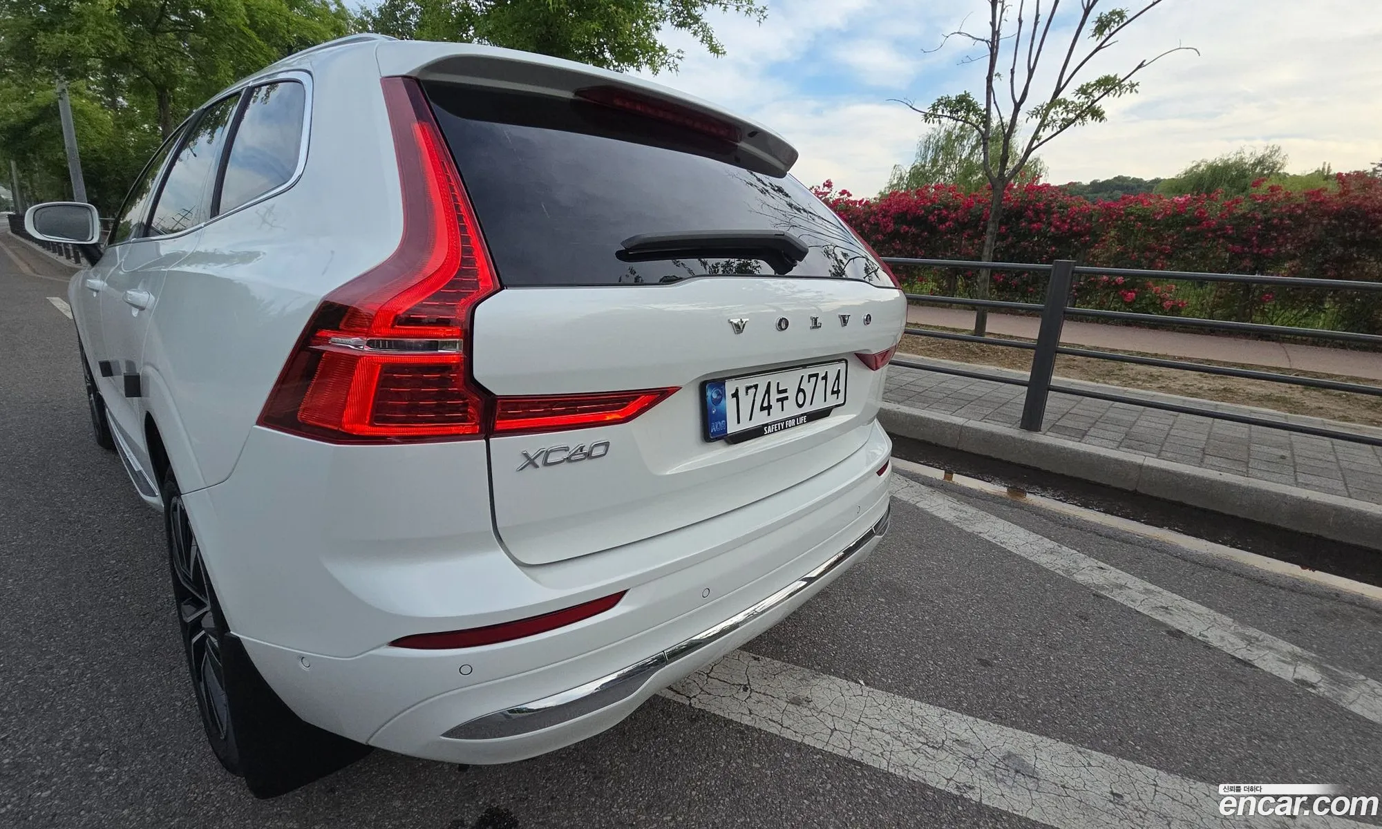 Volvo XC60 2023 — 18