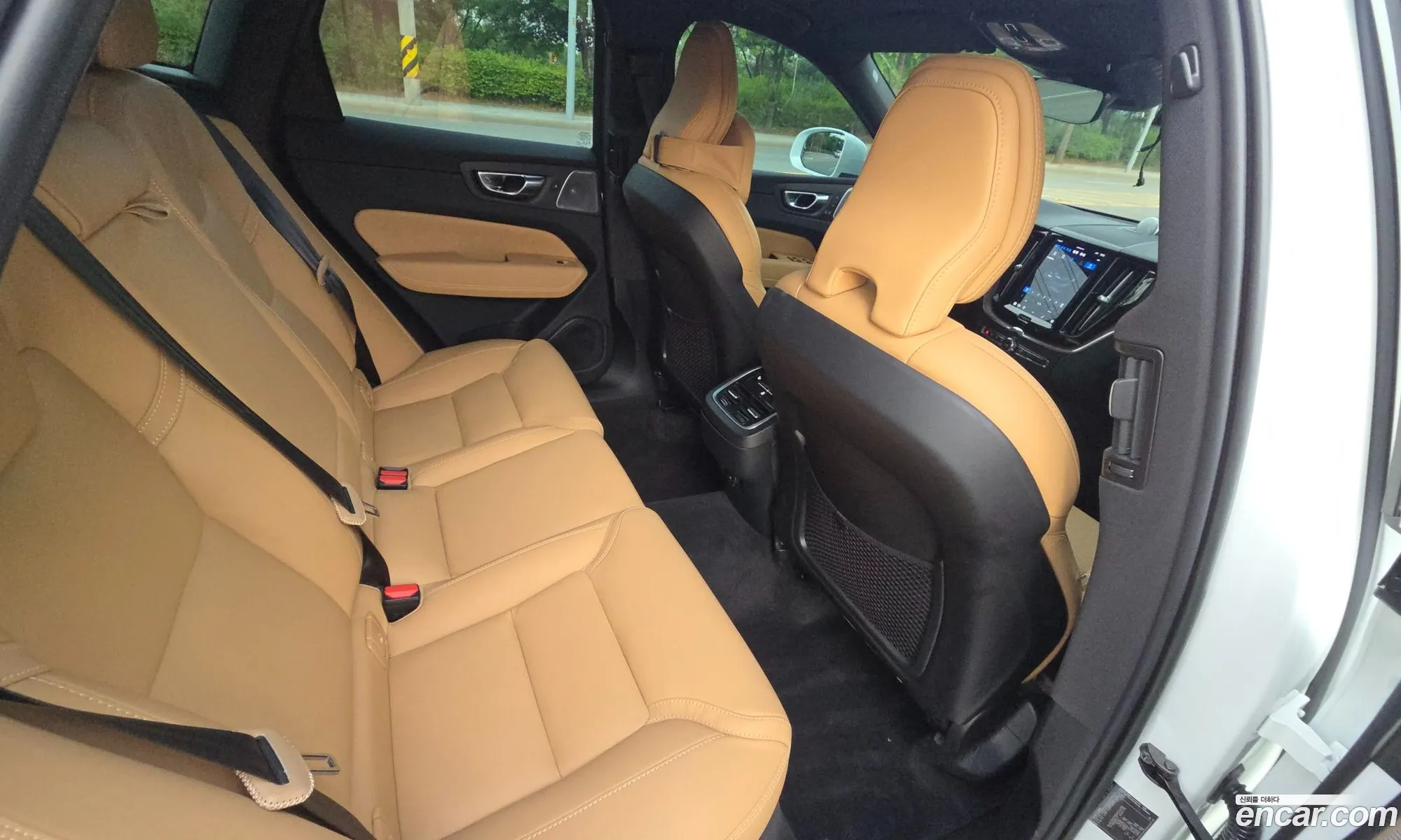 Volvo XC60 2023 — 4