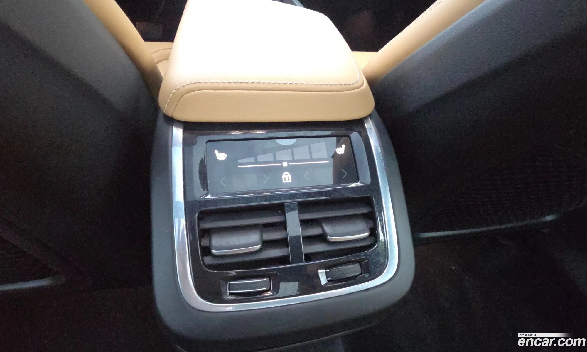 Volvo XC60 2023 — 15