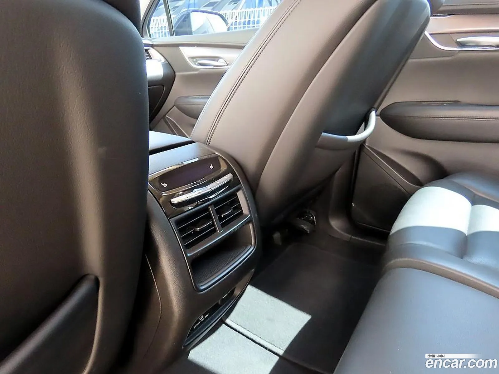 Cadillac XT5 2019 — 15