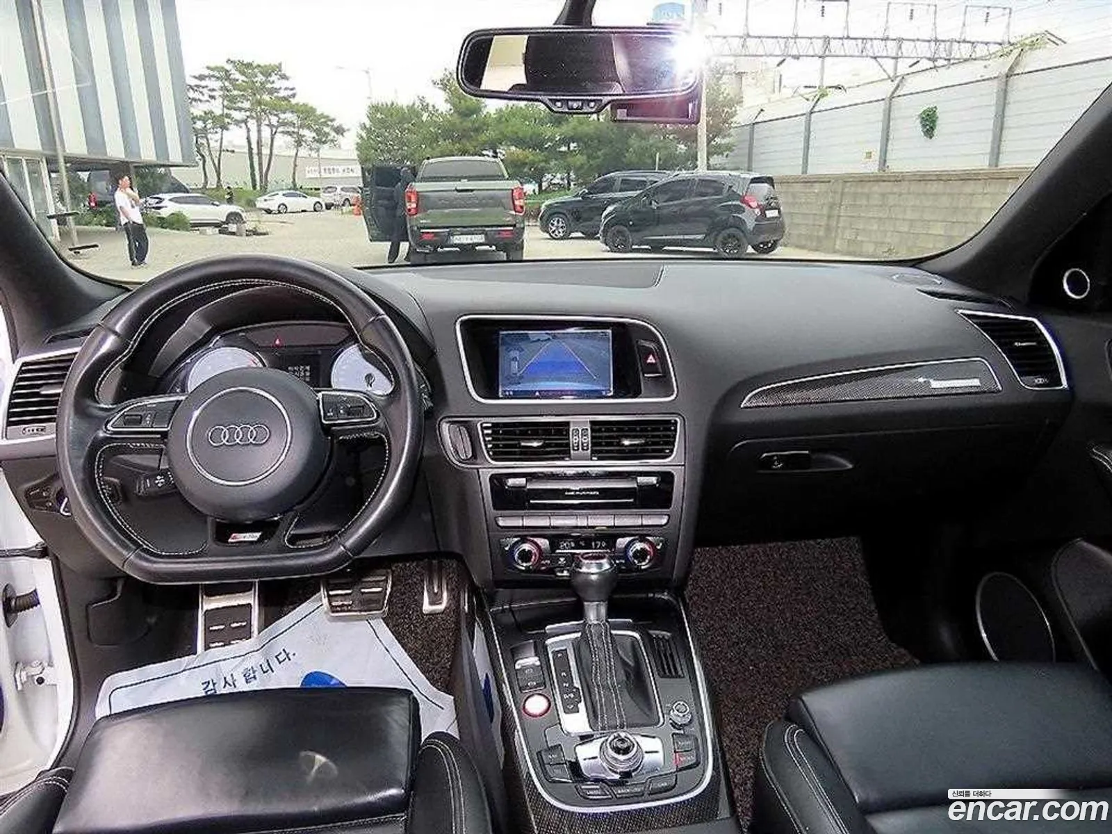 Audi SQ5 2016 — 10
