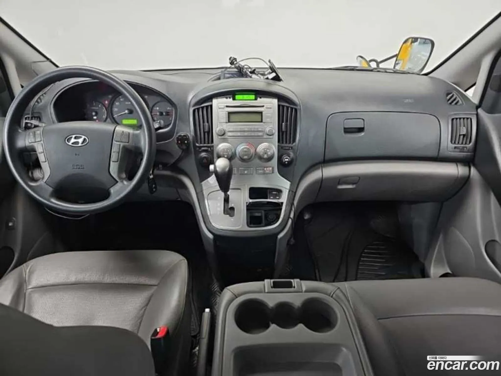 Hyundai Grand Starex 2014 — 2