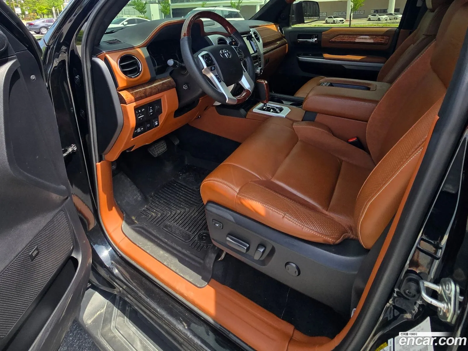 Toyota Tundra 2021 — 11